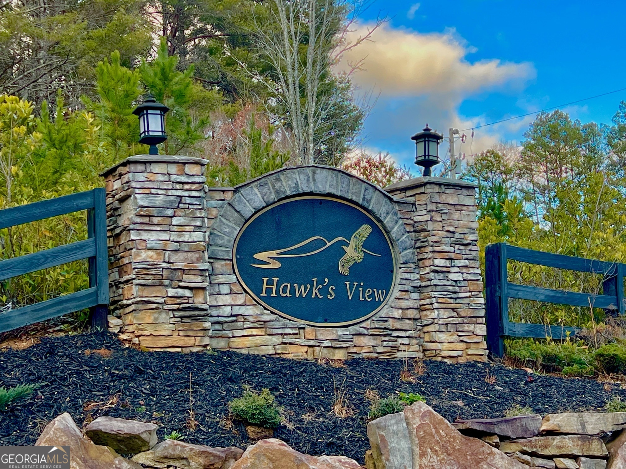 0 Hawks View Property Photo 2