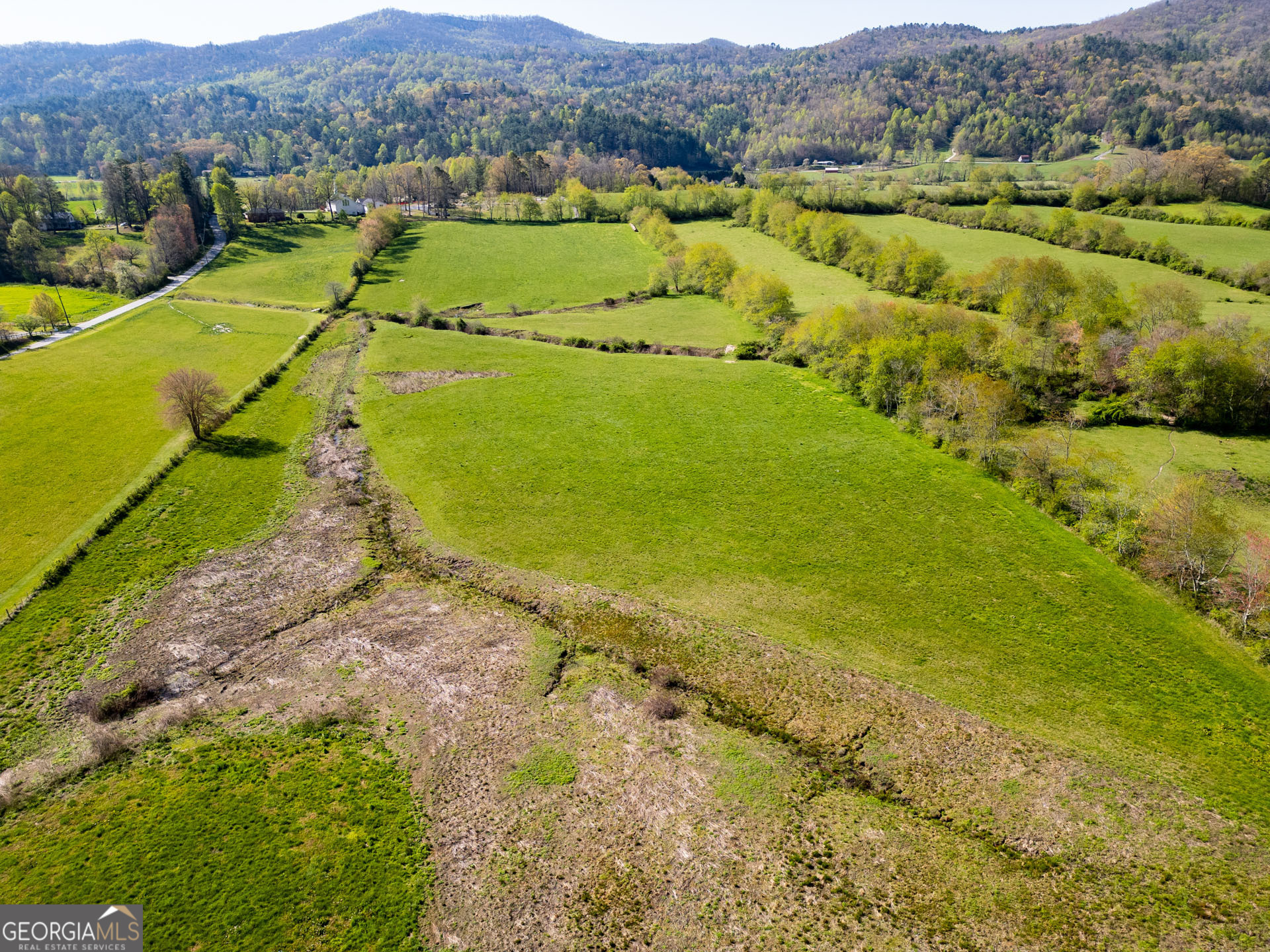 5192 Wolffork Road Property Photo 6