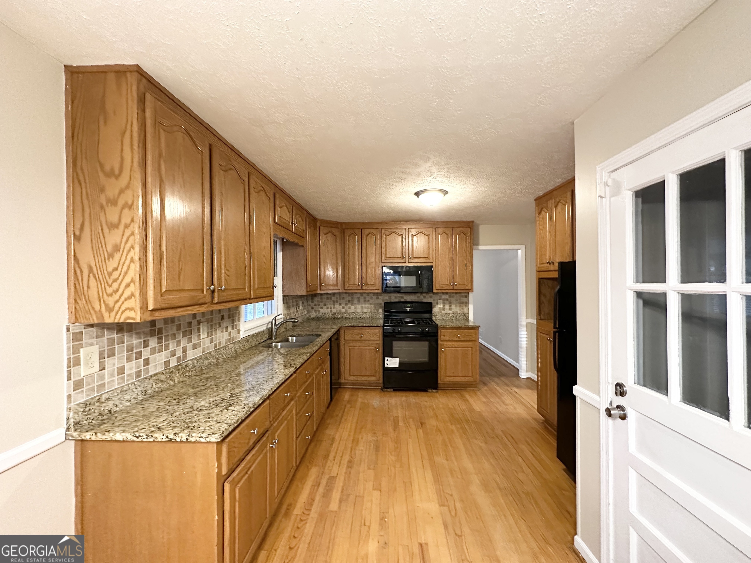 3138 Beechwood Drive Property Photo 6