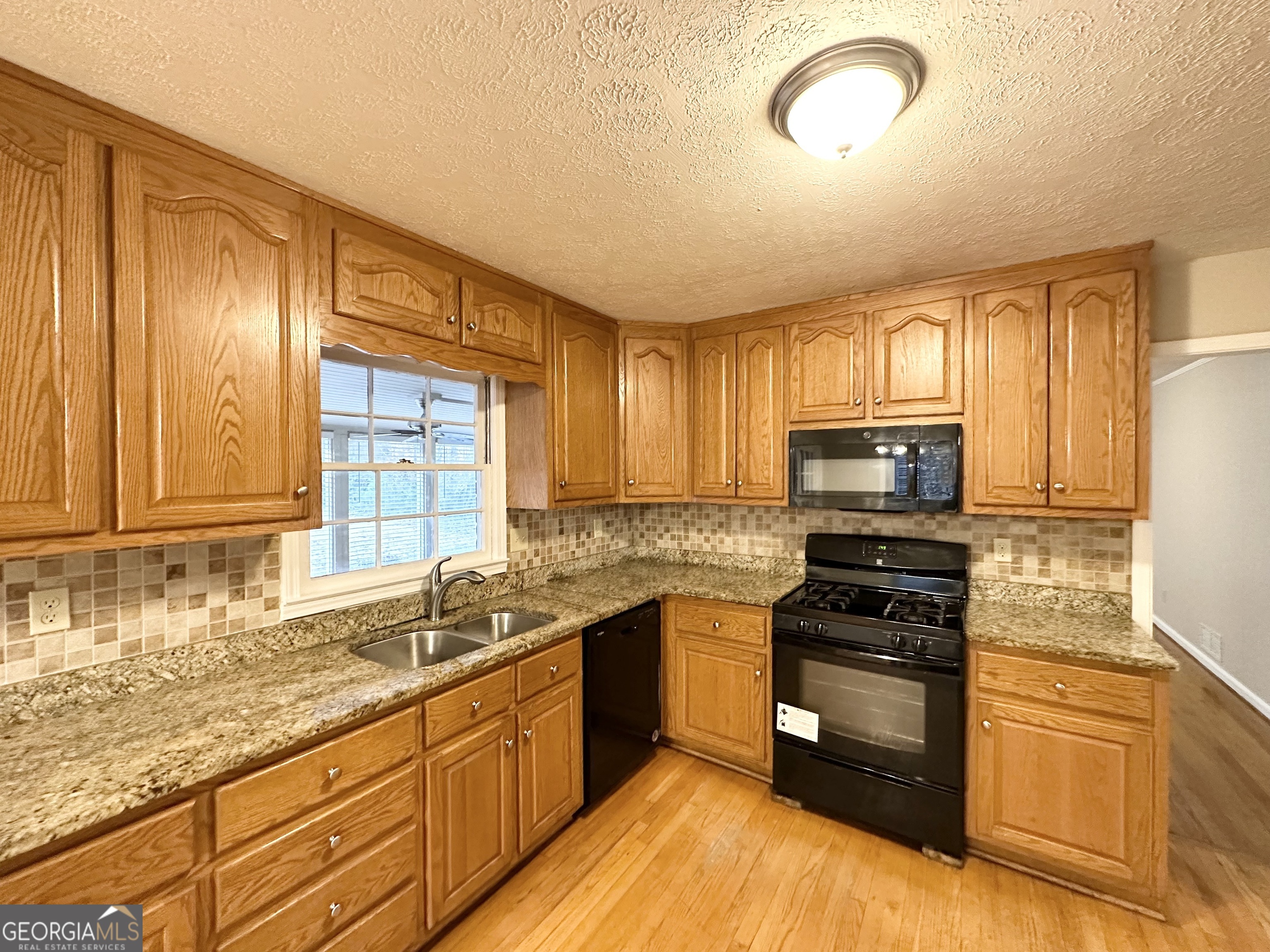 3138 Beechwood Drive Property Photo 7