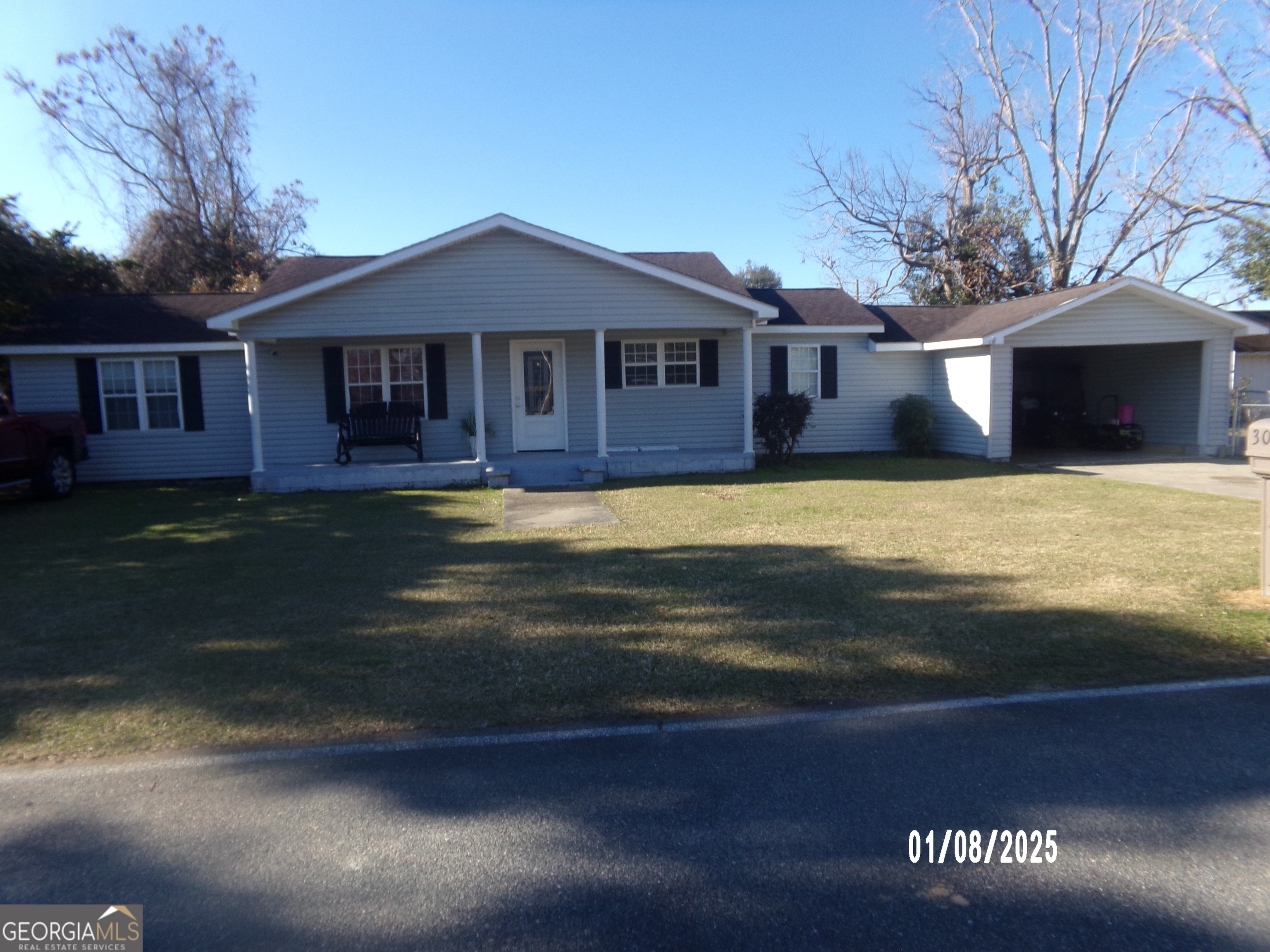 307 Blocker Property Photo
