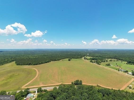 640 Sparta Highway Property Photo 1
