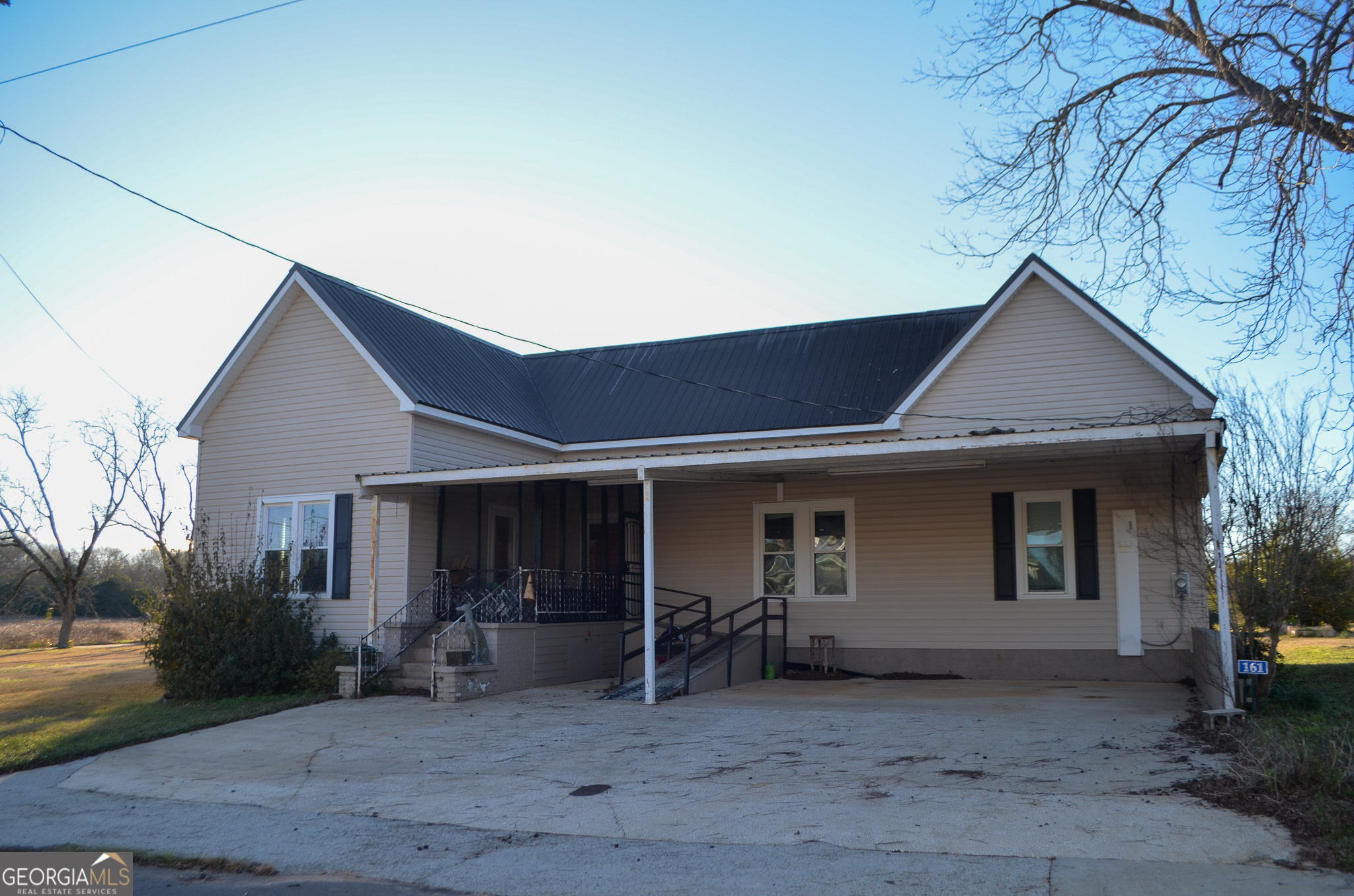 161 College Street Property Photo