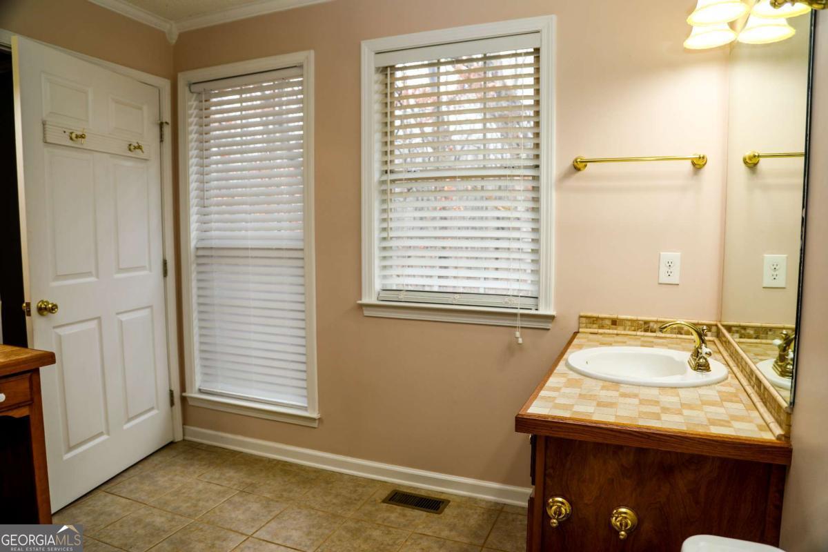 339 Stella Henley Road Property Photo 15