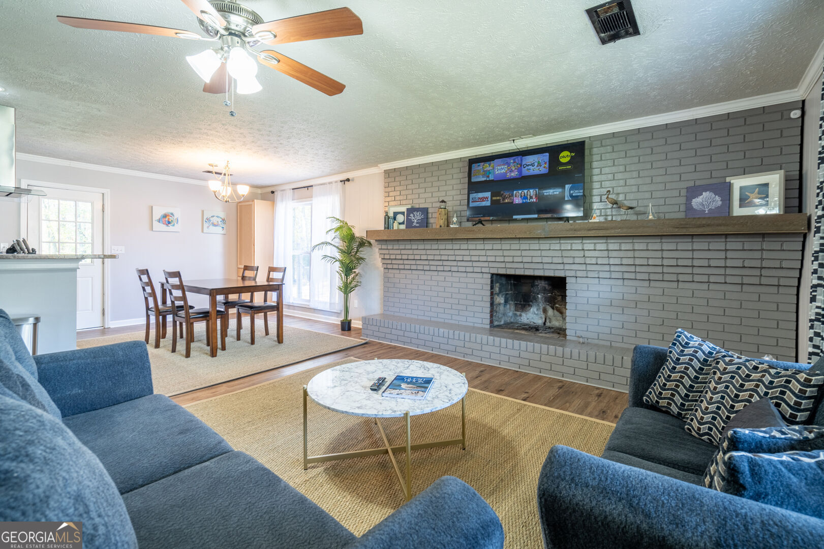 4375 Park Street Property Photo 6