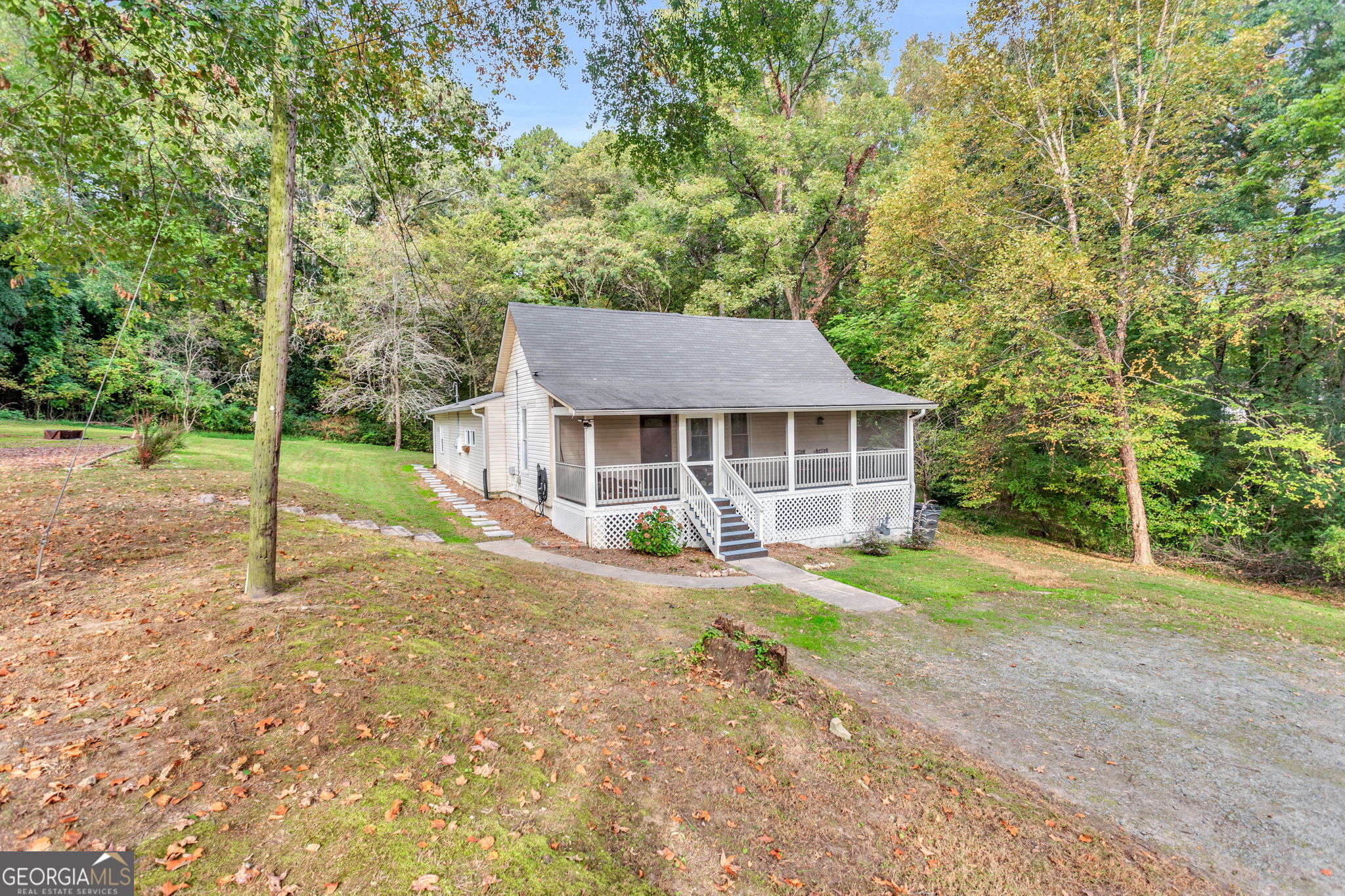 4481 Mclain Circle Property Photo 5