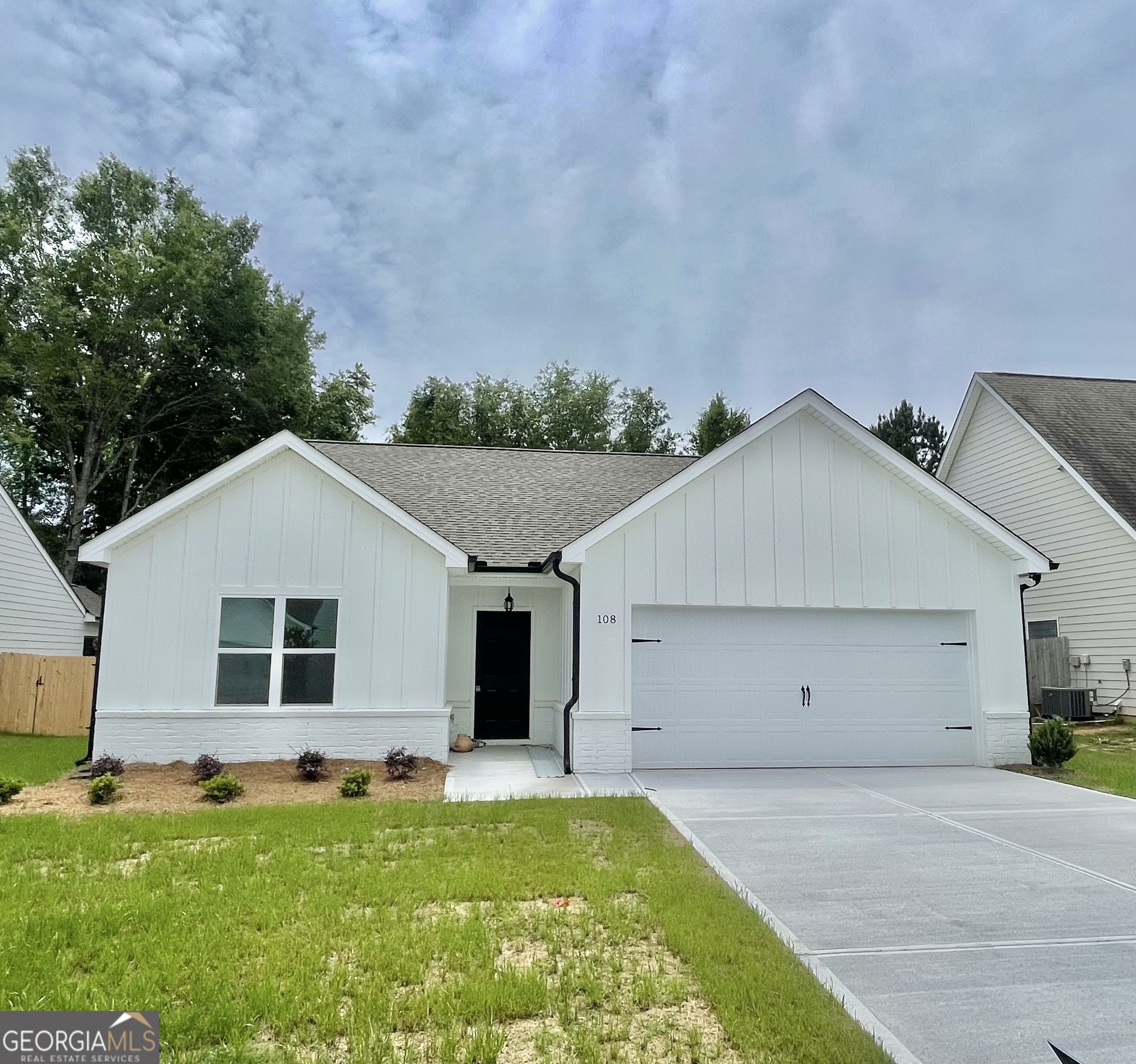 108 Savannah Way Property Photo