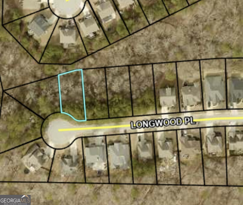 674 Longwood Place Property Photo 4