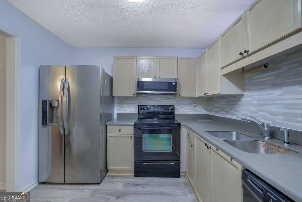 533 Bentley Place Property Photo 10