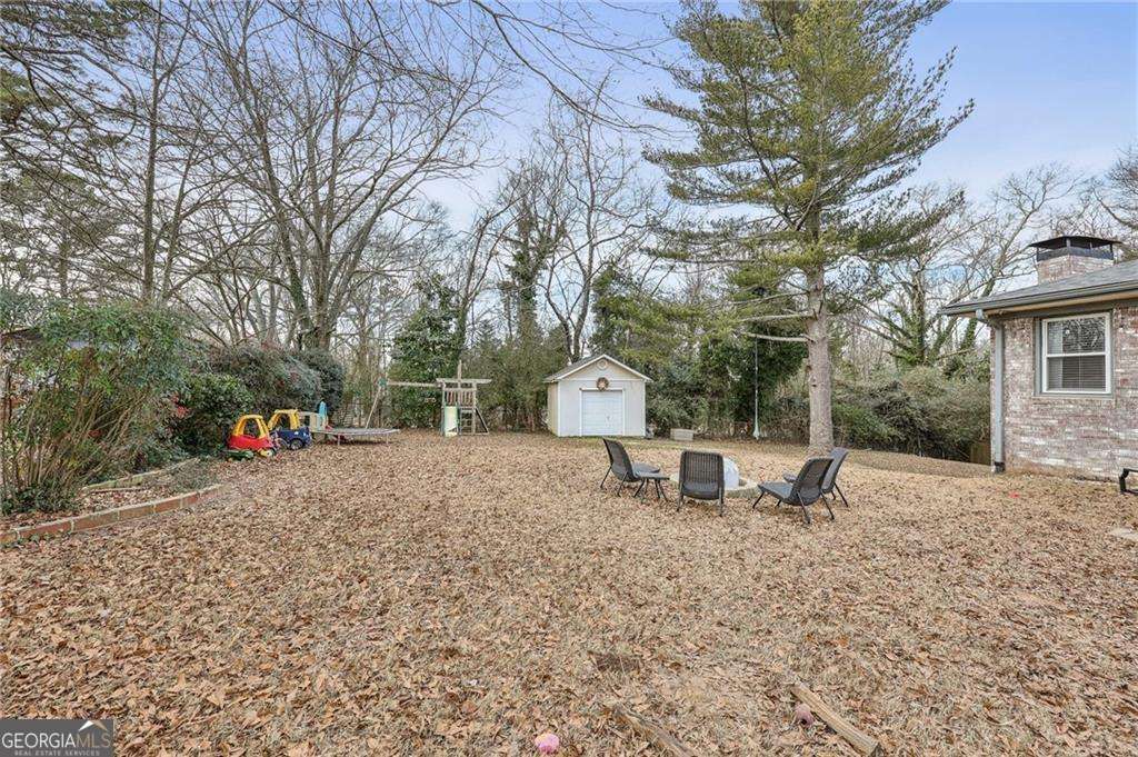 486 Holly Place Property Photo 29