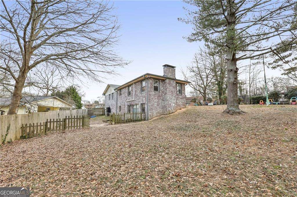486 Holly Place Property Photo 32