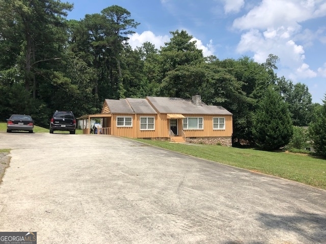 5094 Covington Highway Property Photo 1
