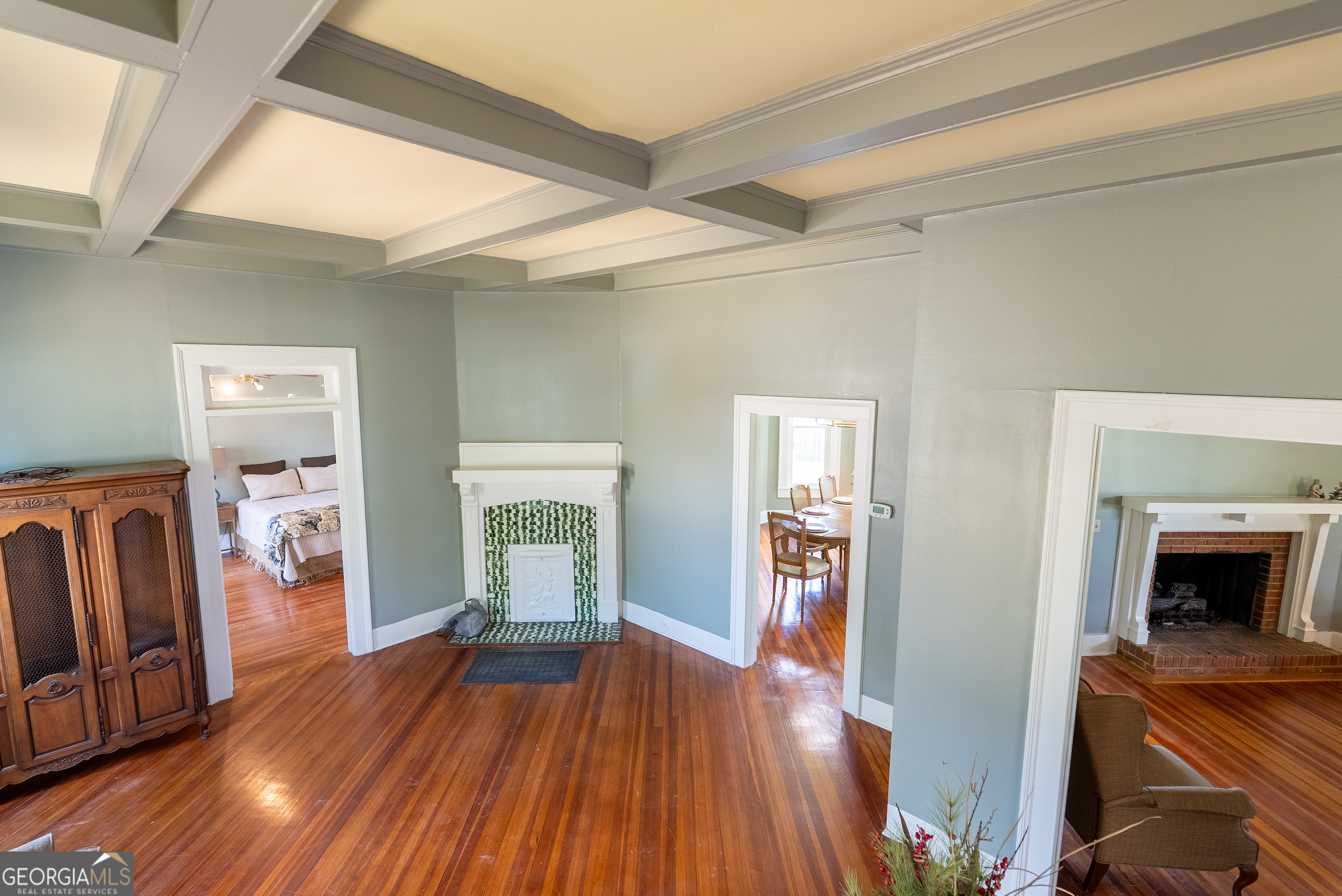 212 Hand Avenue W Property Photo 20
