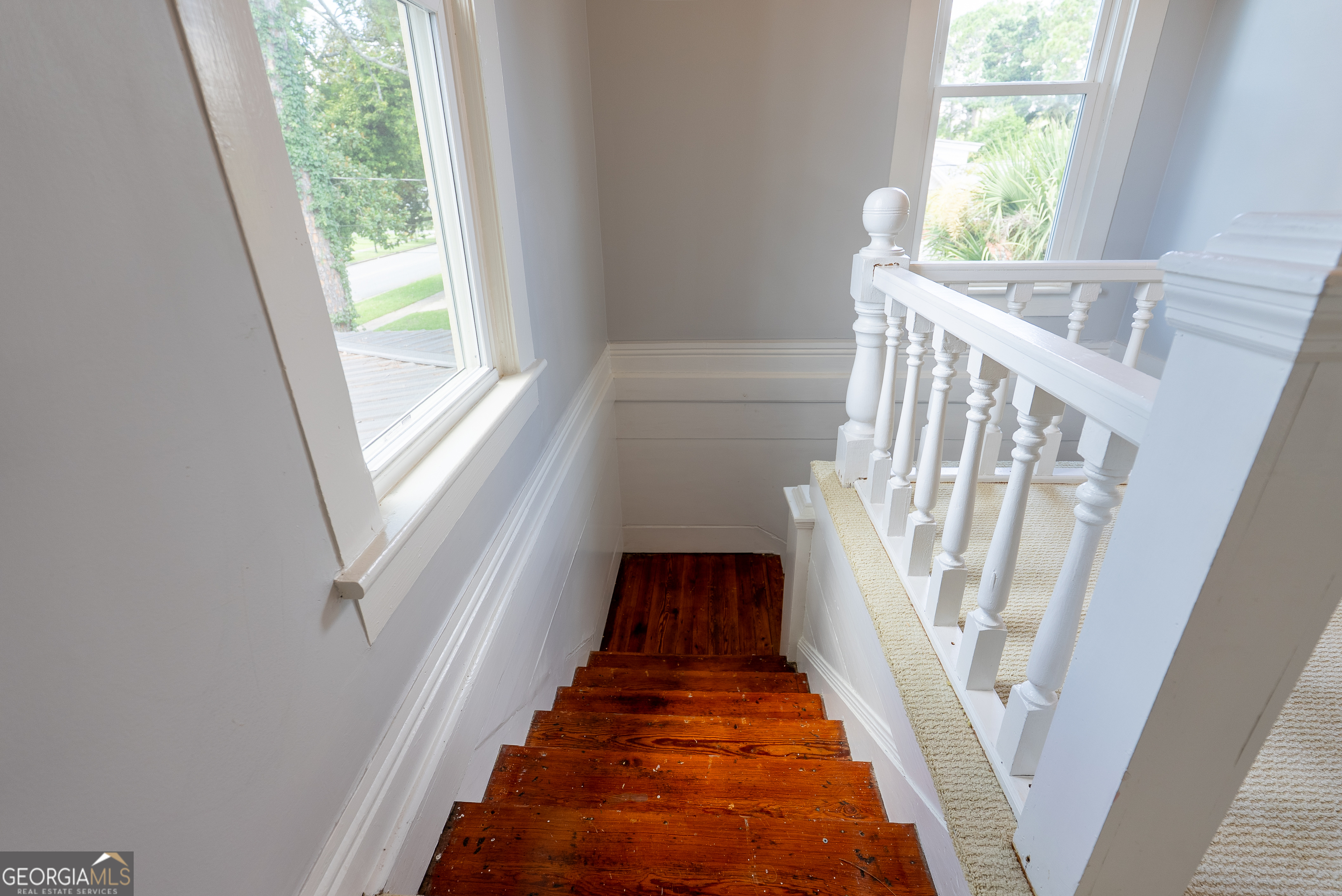 212 Hand Avenue W Property Photo 21
