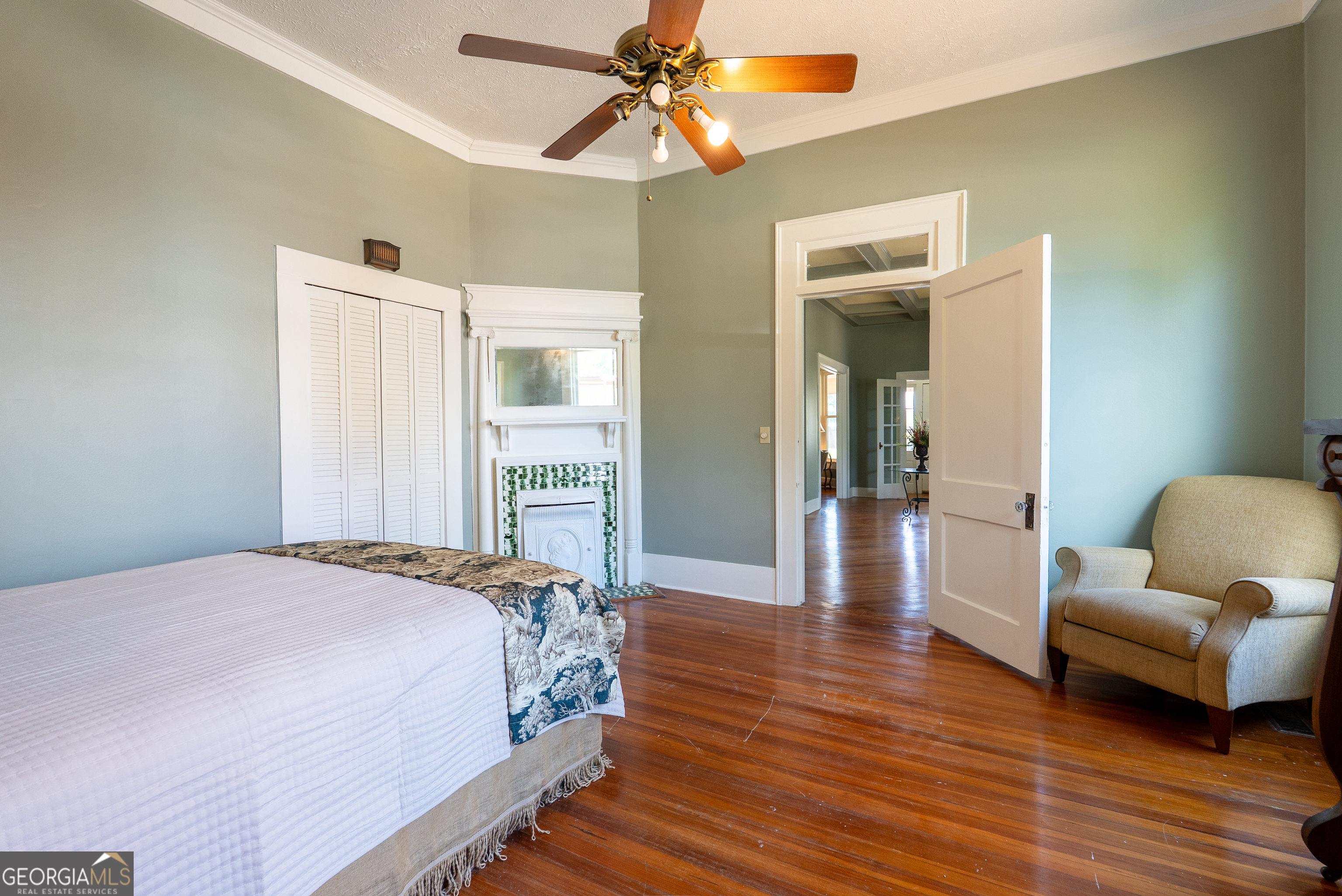 212 Hand Avenue W Property Photo 46