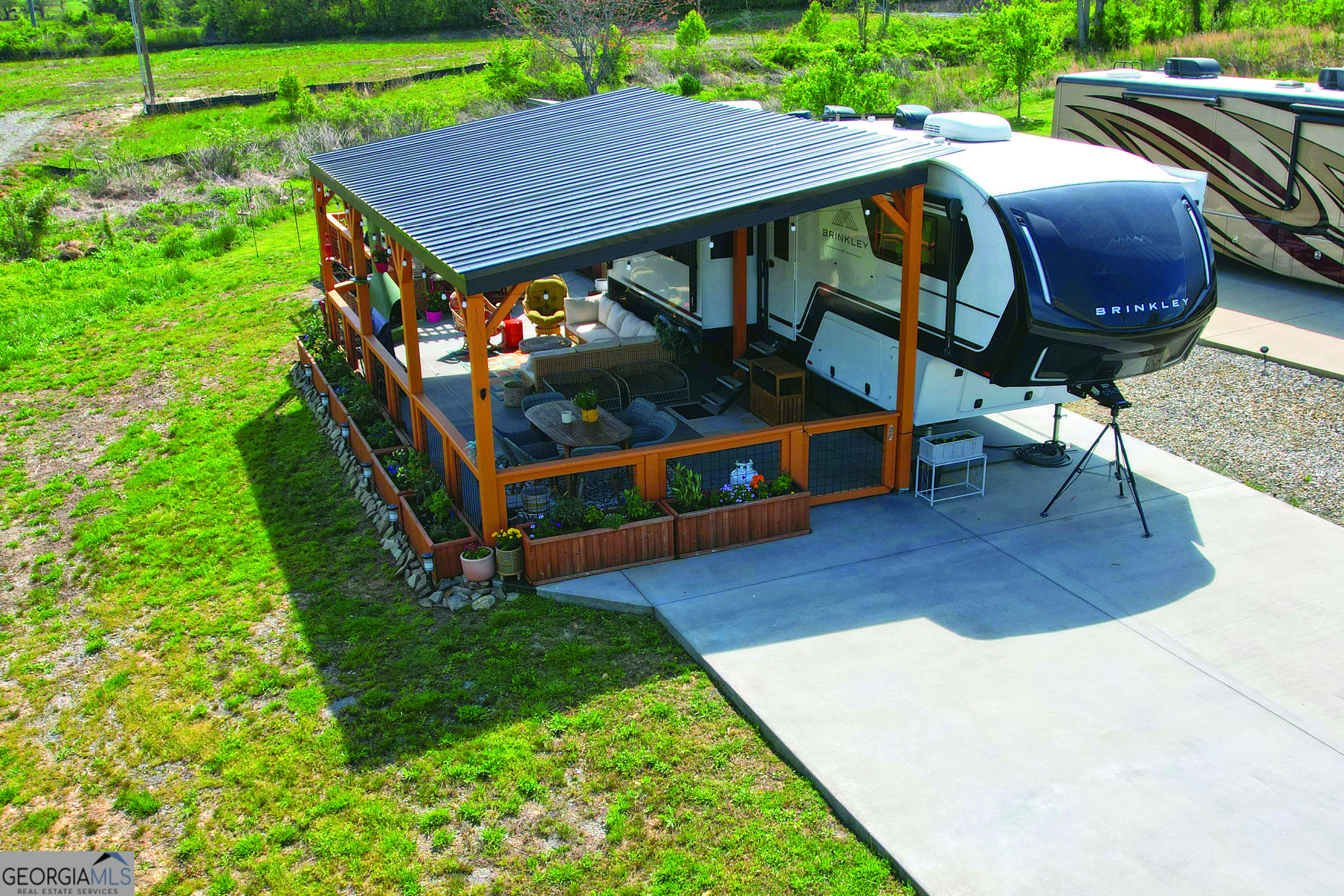 135 Mountain Meadows Property Photo 1
