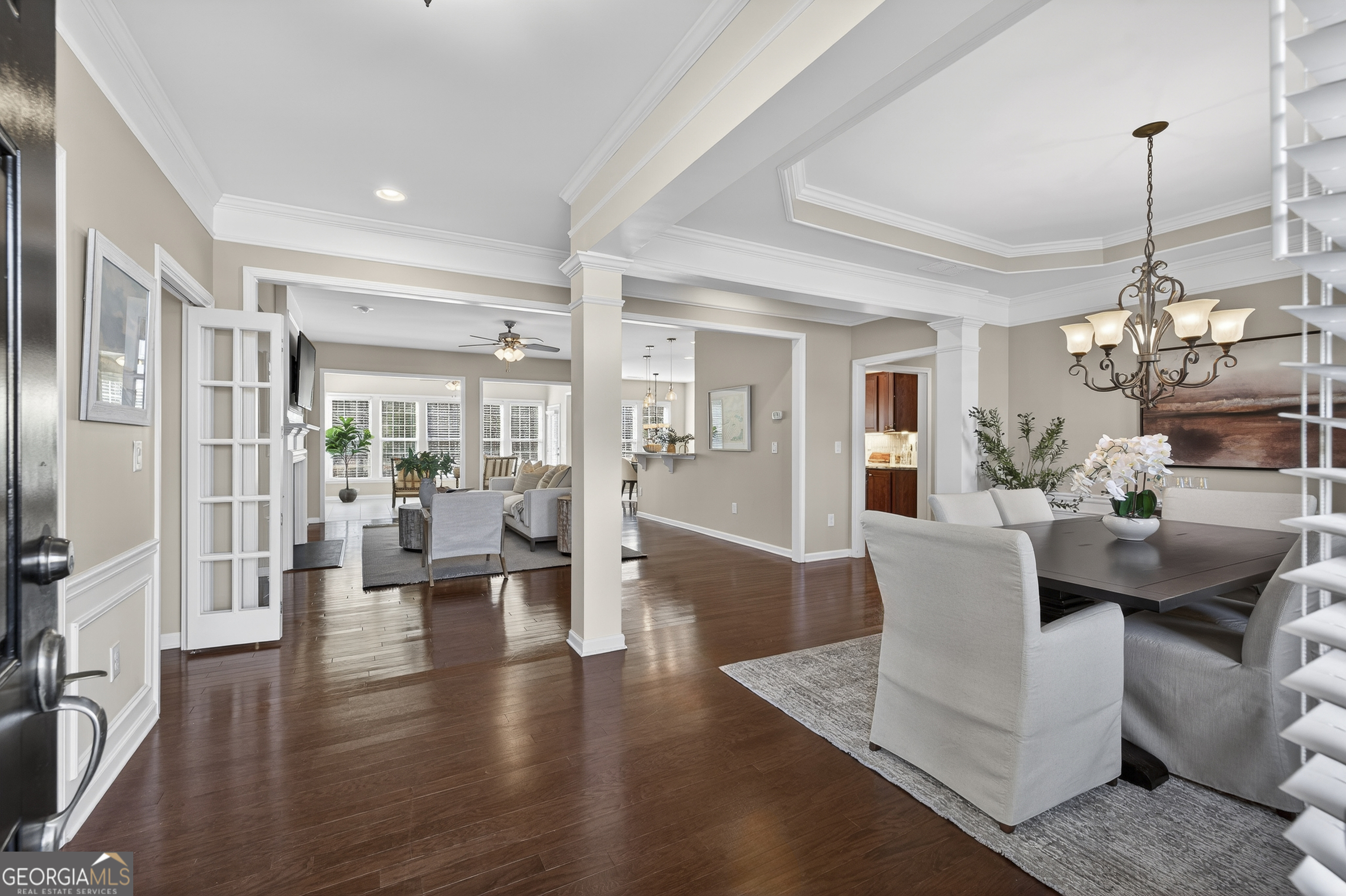 1080 Water Front Road Property Photo 3