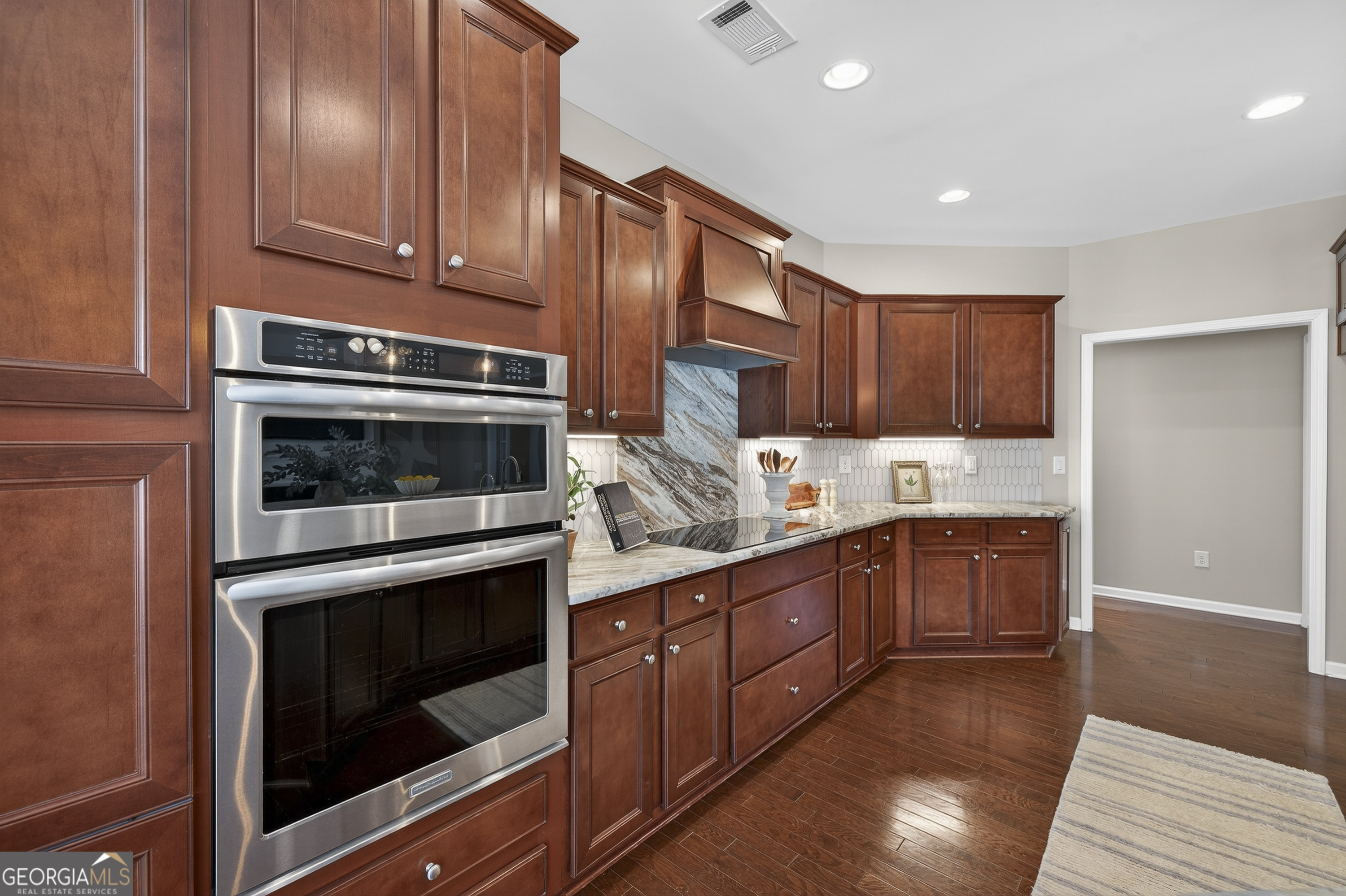 1080 Water Front Road Property Photo 23
