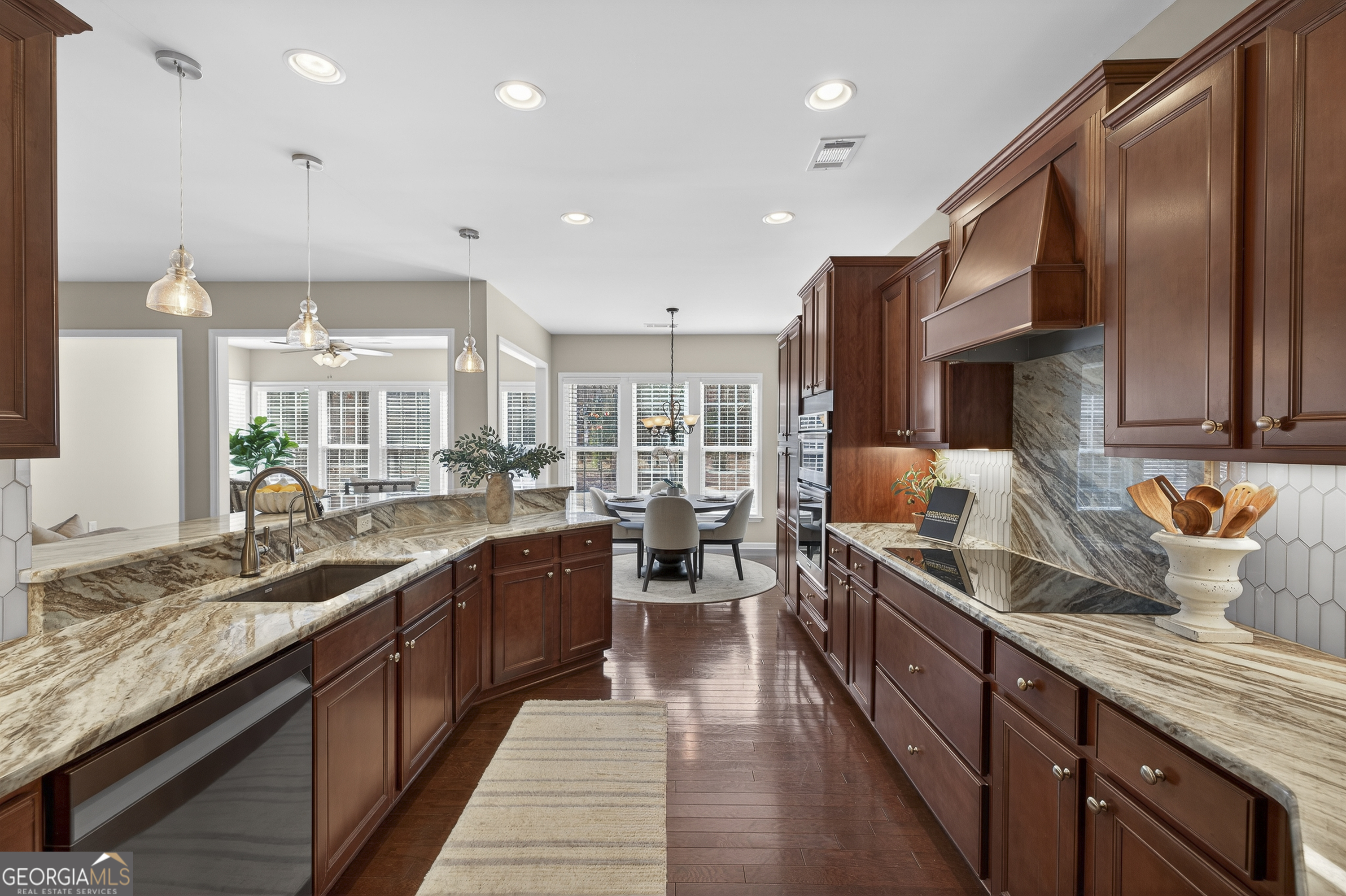 1080 Water Front Road Property Photo 27