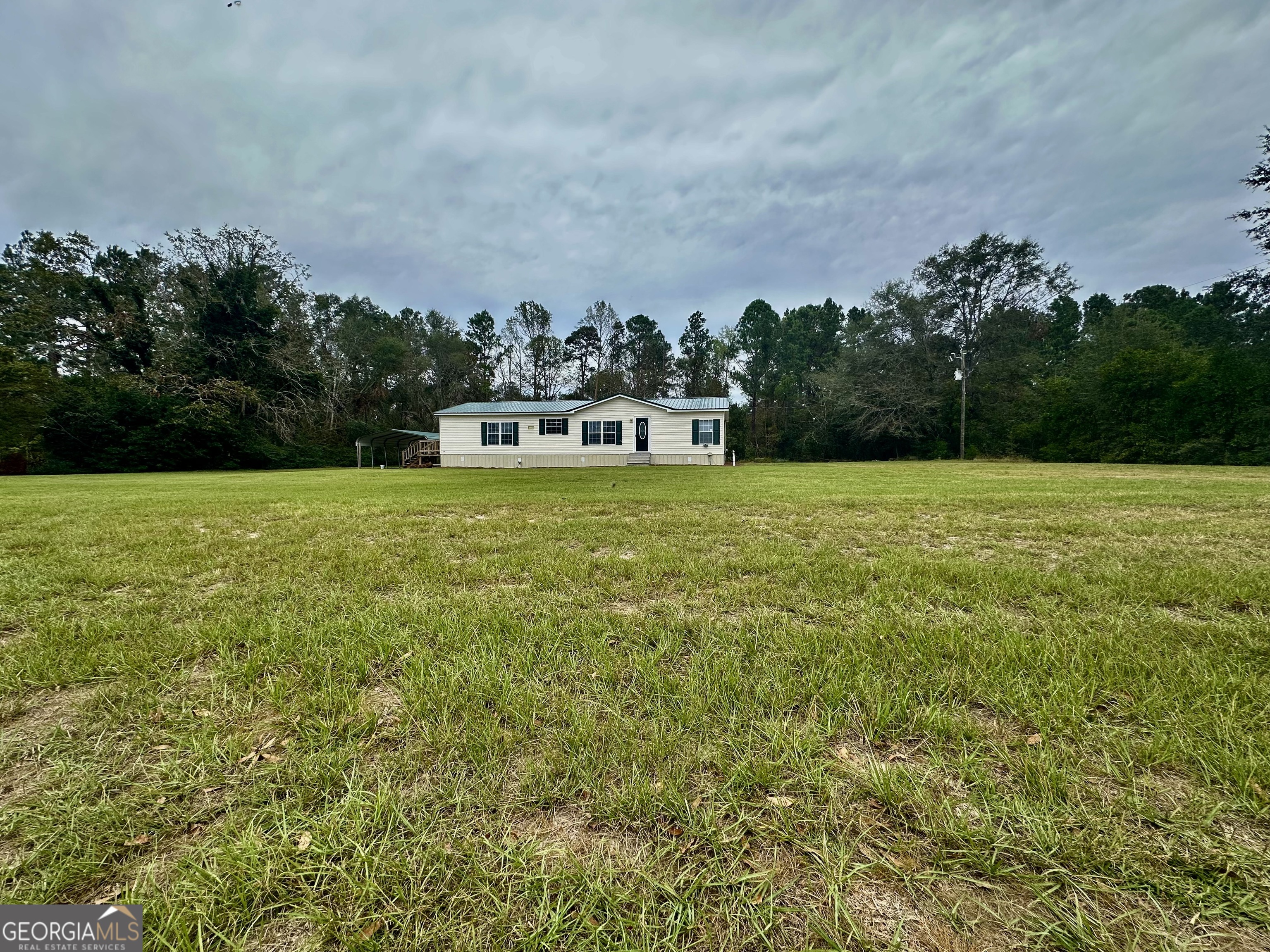 1514 W Highway 30 Property Photo