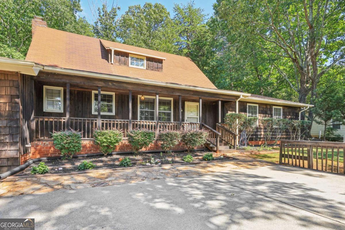 19 Roving Hills Circle Property Photo 1