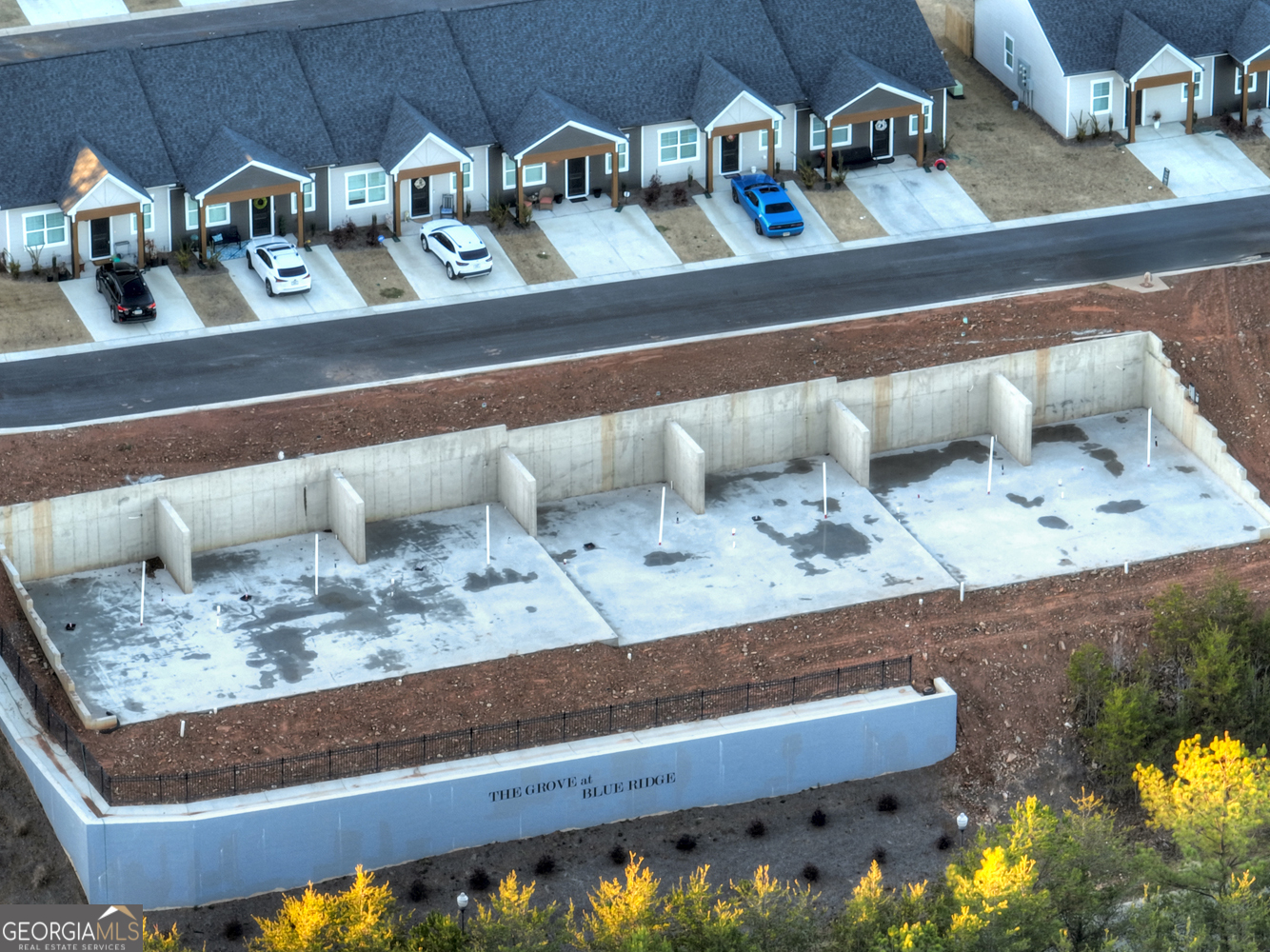 Unit 1 Grove Loop Property Photo 24
