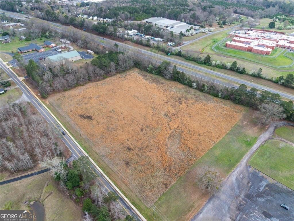 450 Carver Road Property Photo 2
