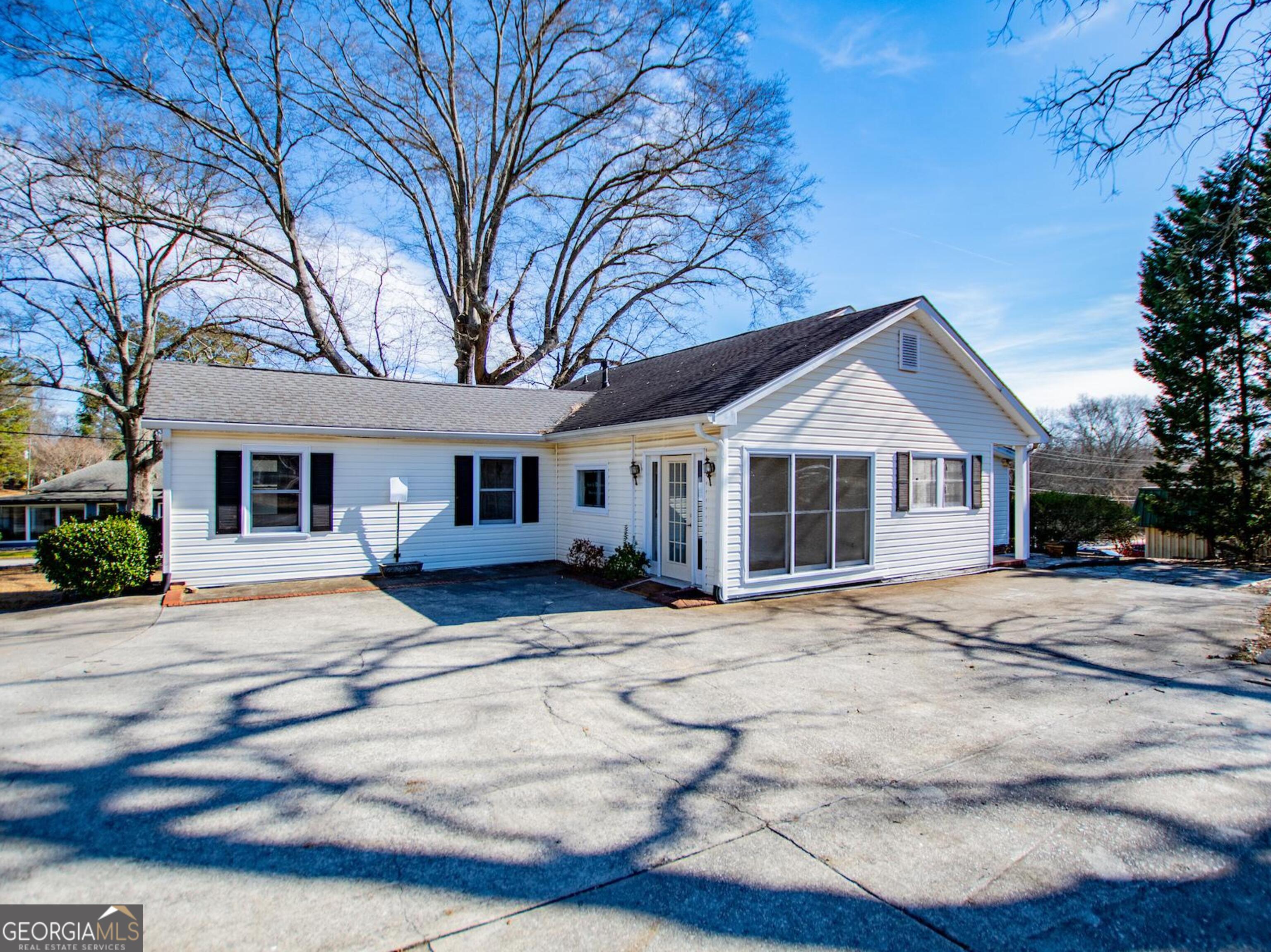 6575 E Spring Street Property Photo 1