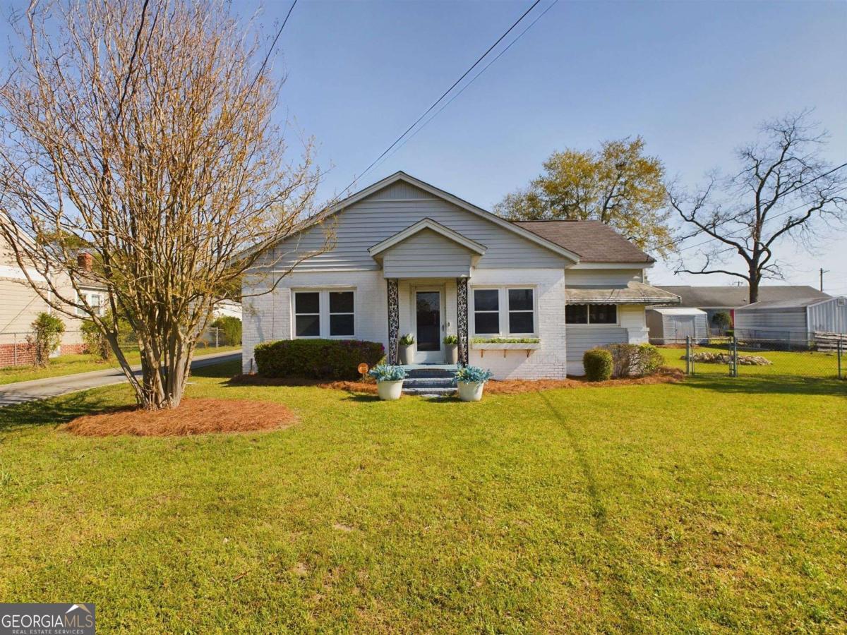 102 Ellis Street Property Photo