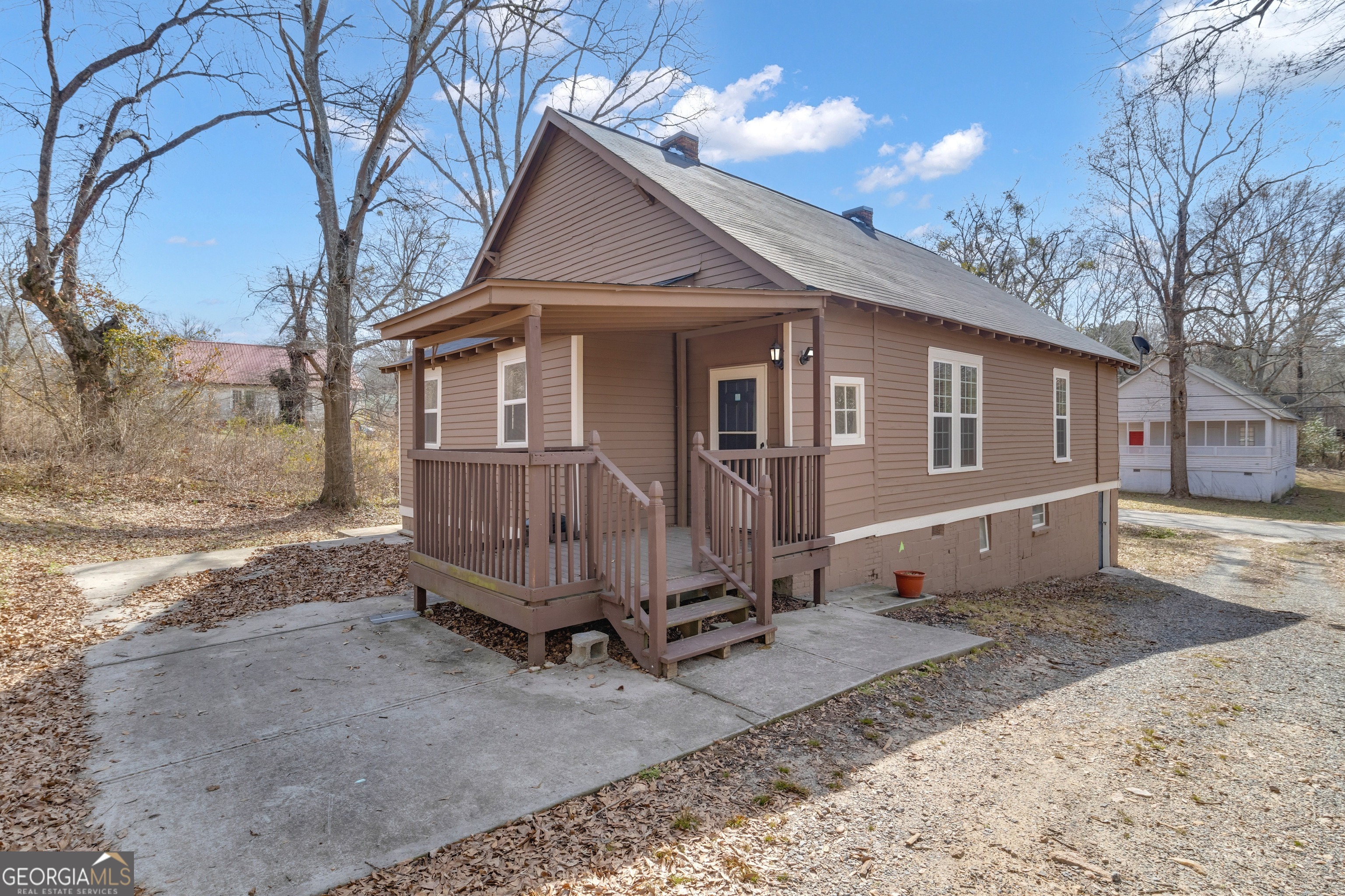 111 Arnco 4th Street Property Photo