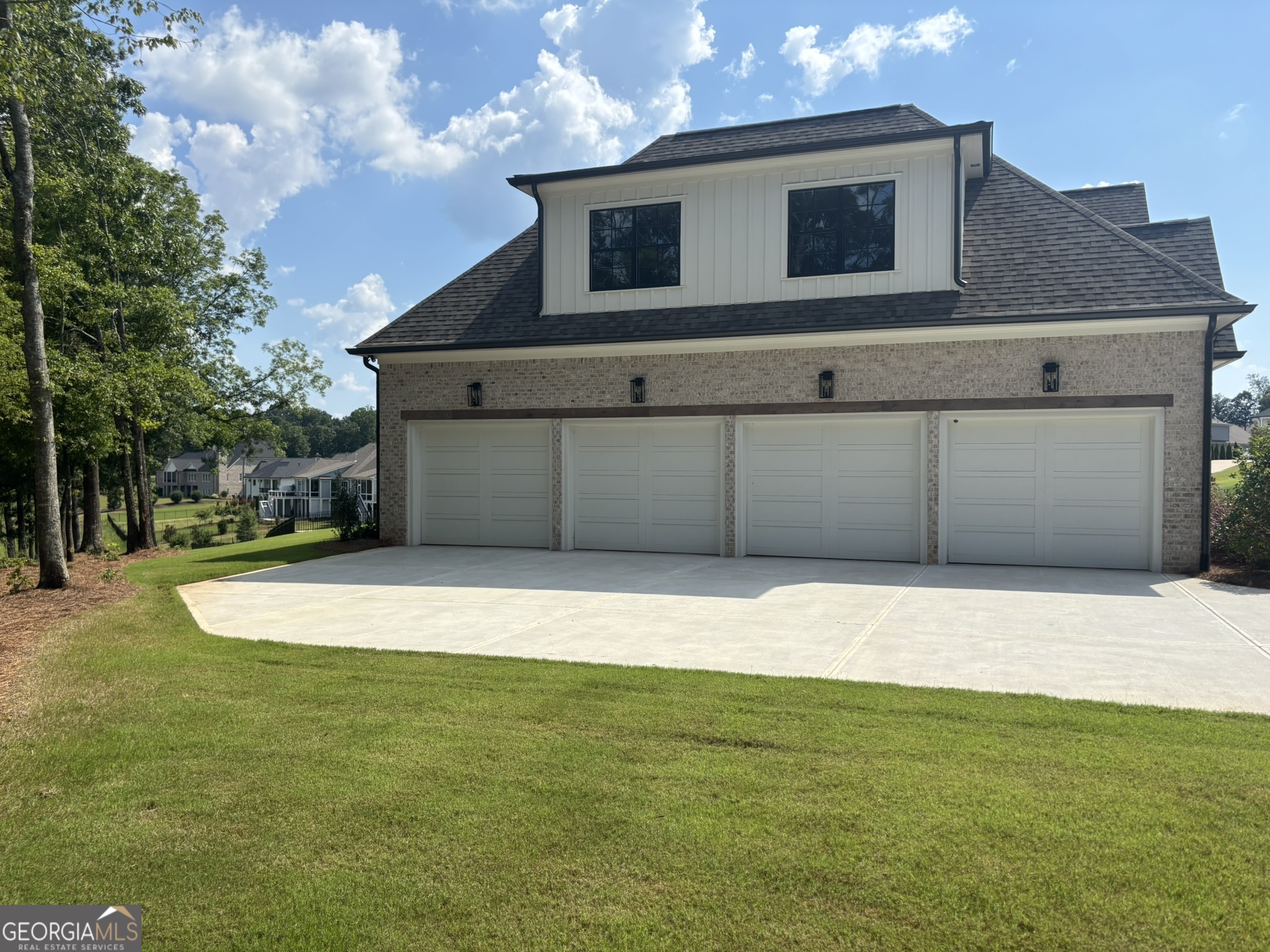 2819 Kestrel Drive Property Photo 5