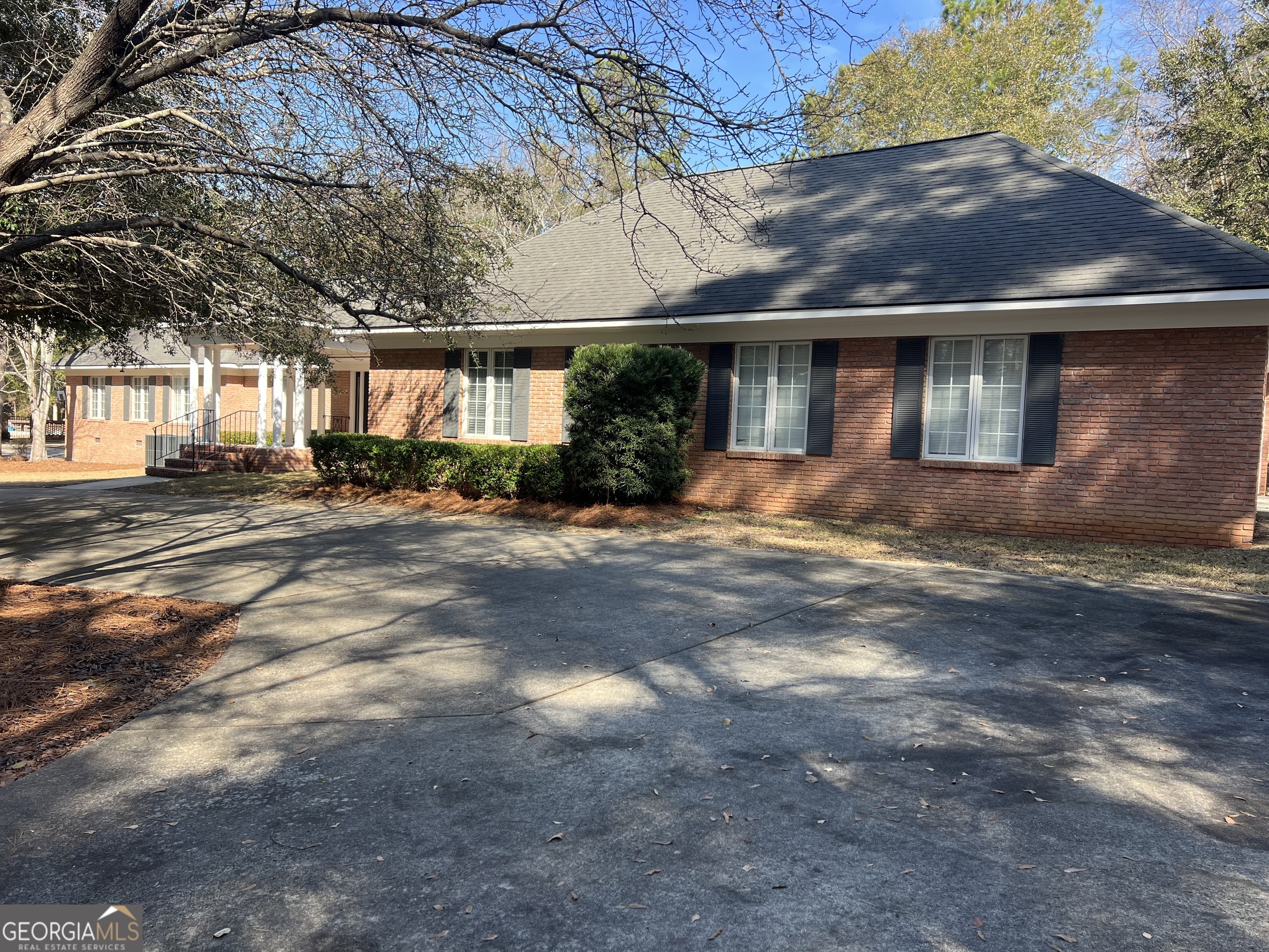 5426 Woodhaven Road Property Photo