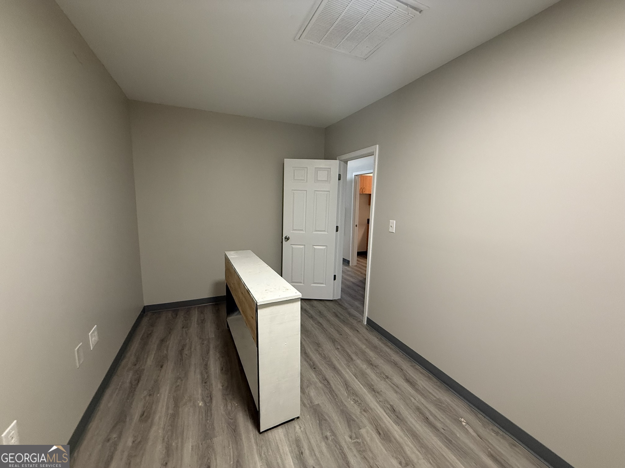 7910 Mall Ring Road Suite 400 Property Photo 13