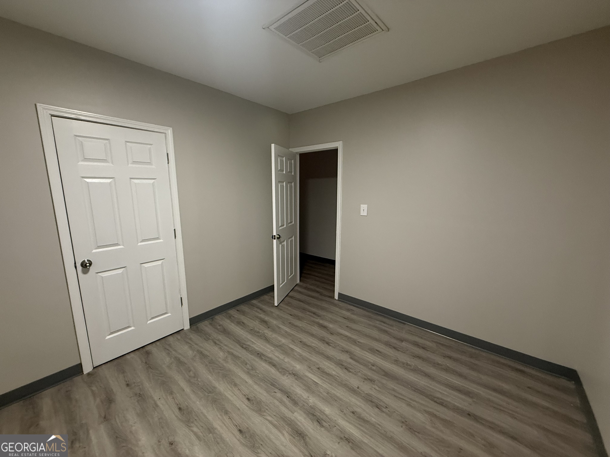7910 Mall Ring Road Suite 400 Property Photo 16