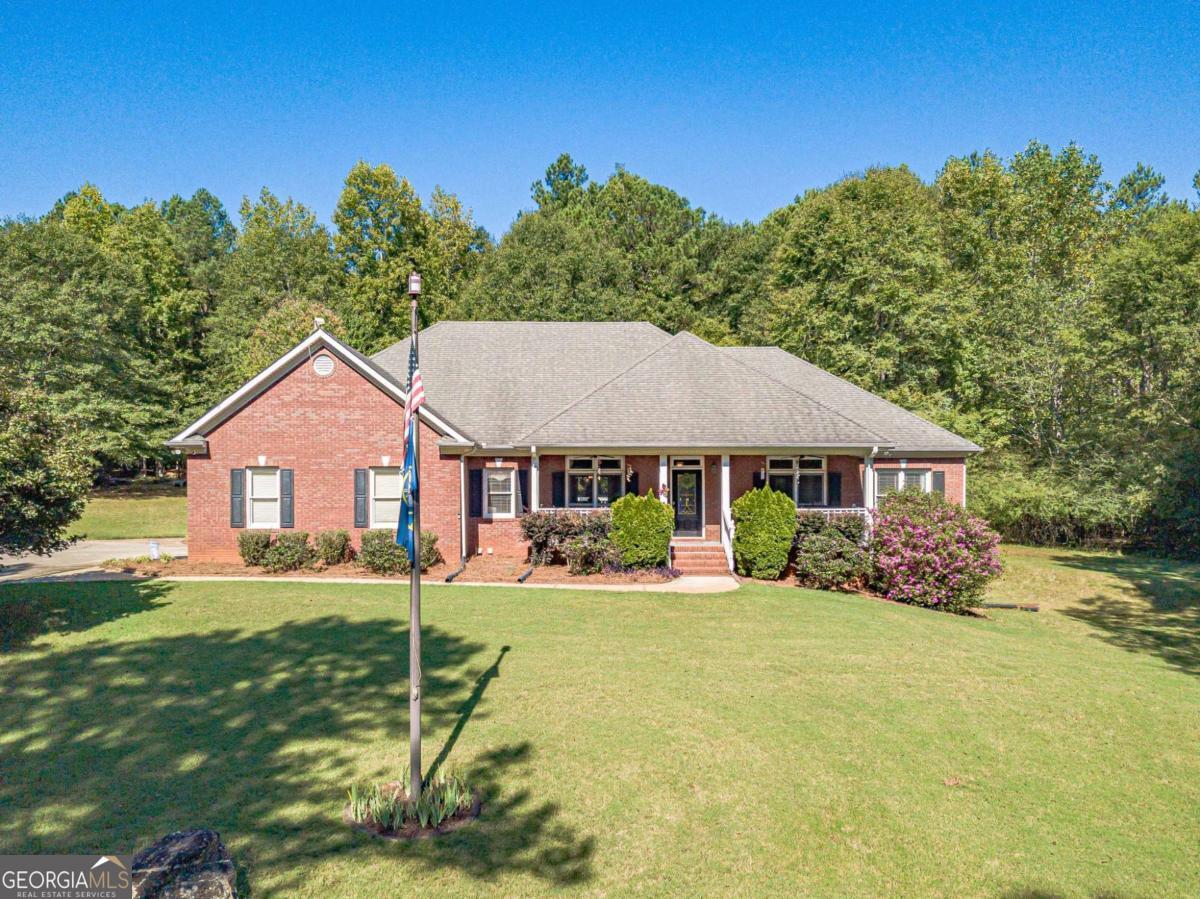 946 Gaithers Road Property Photo 1