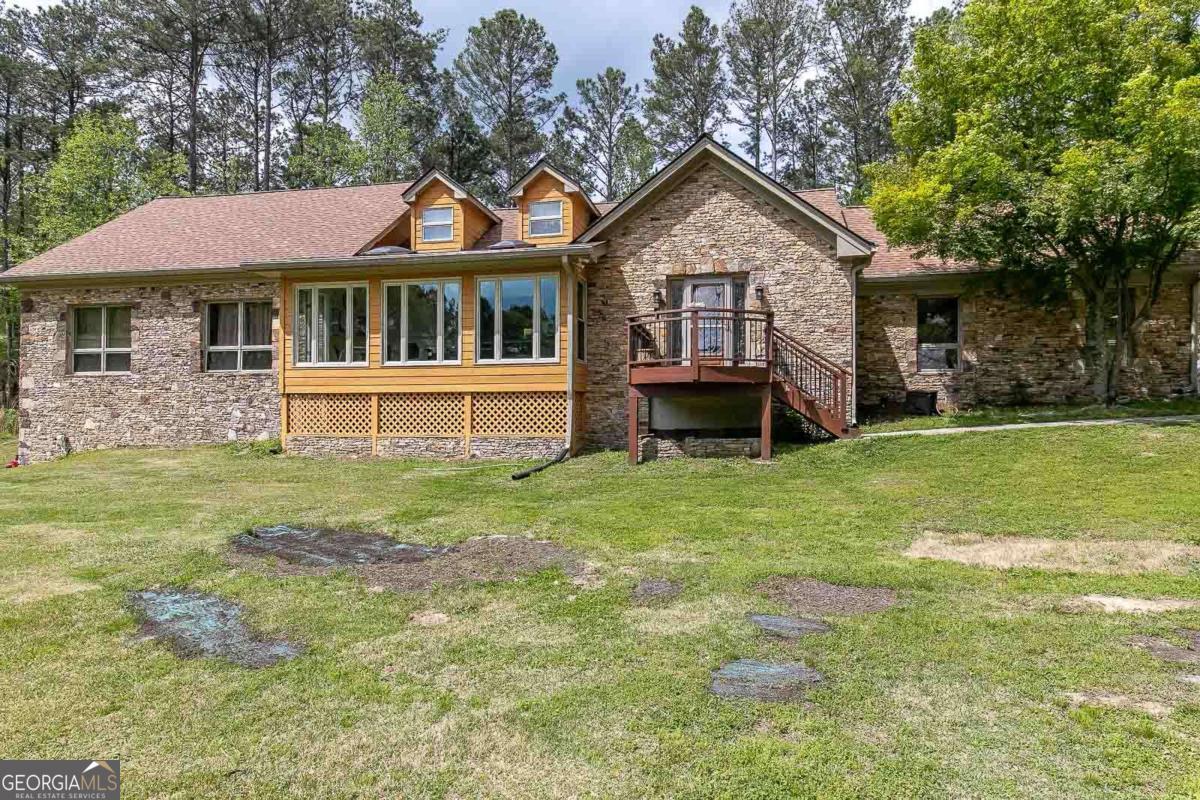 1907 Old Loganville Road Property Photo 1