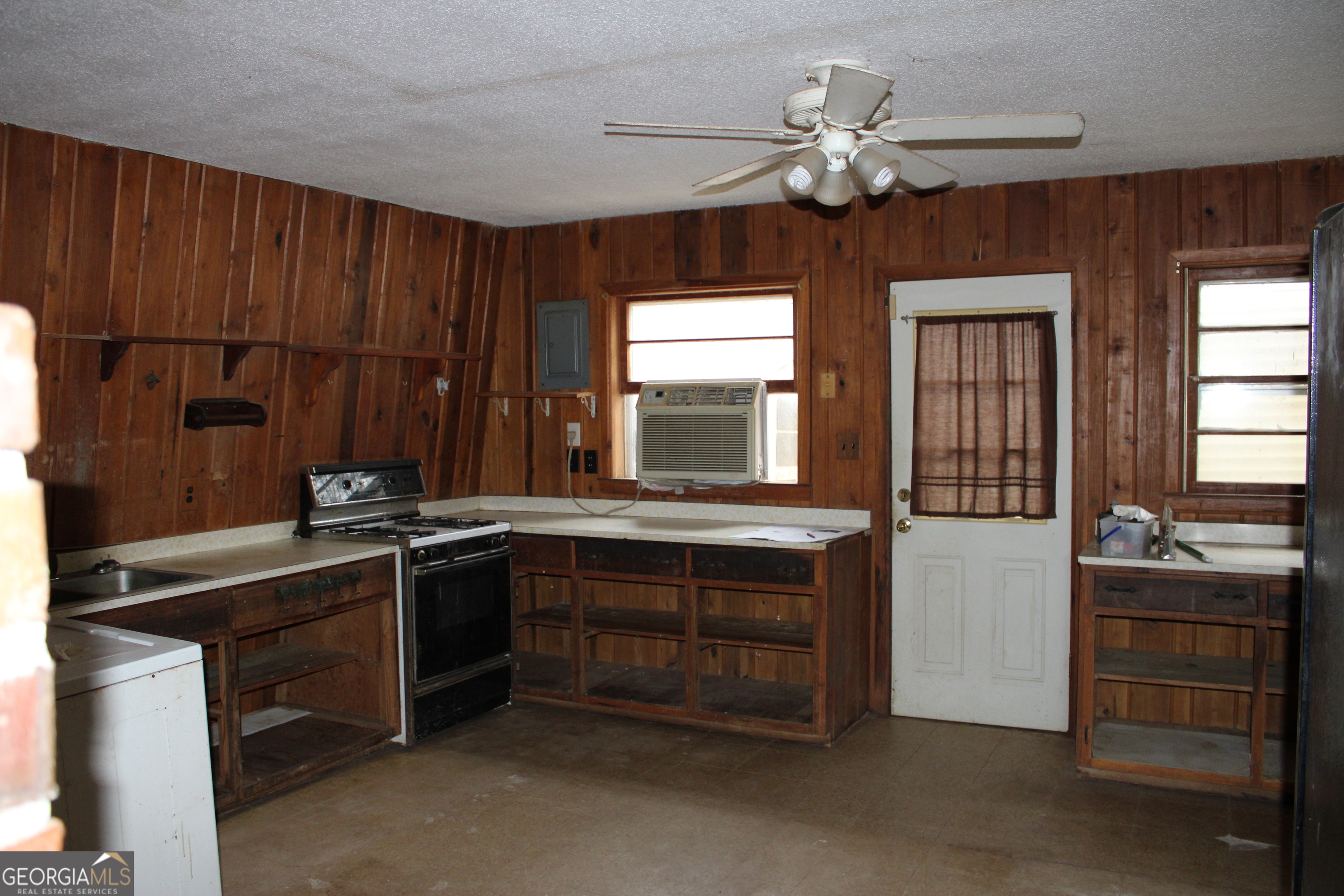3595 Gumlog Road Property Photo 3