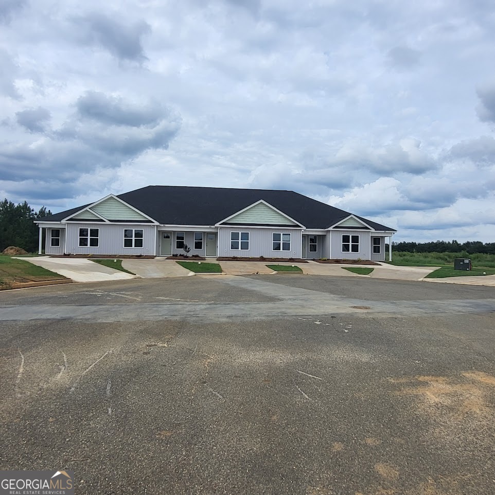 801 Castle Court Property Photo