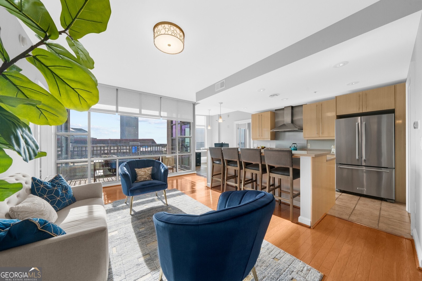 250 Park Avenue W # 701 Property Photo