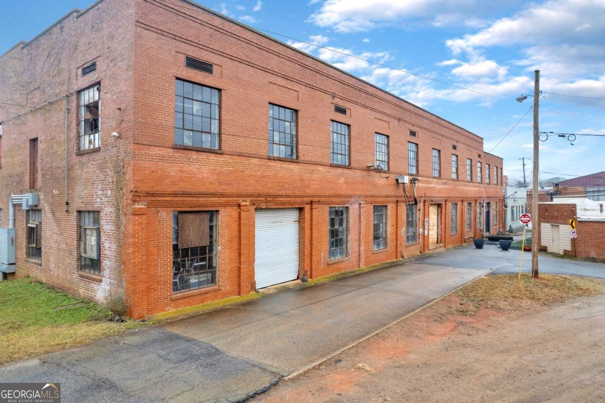 77 State Street Property Photo 2