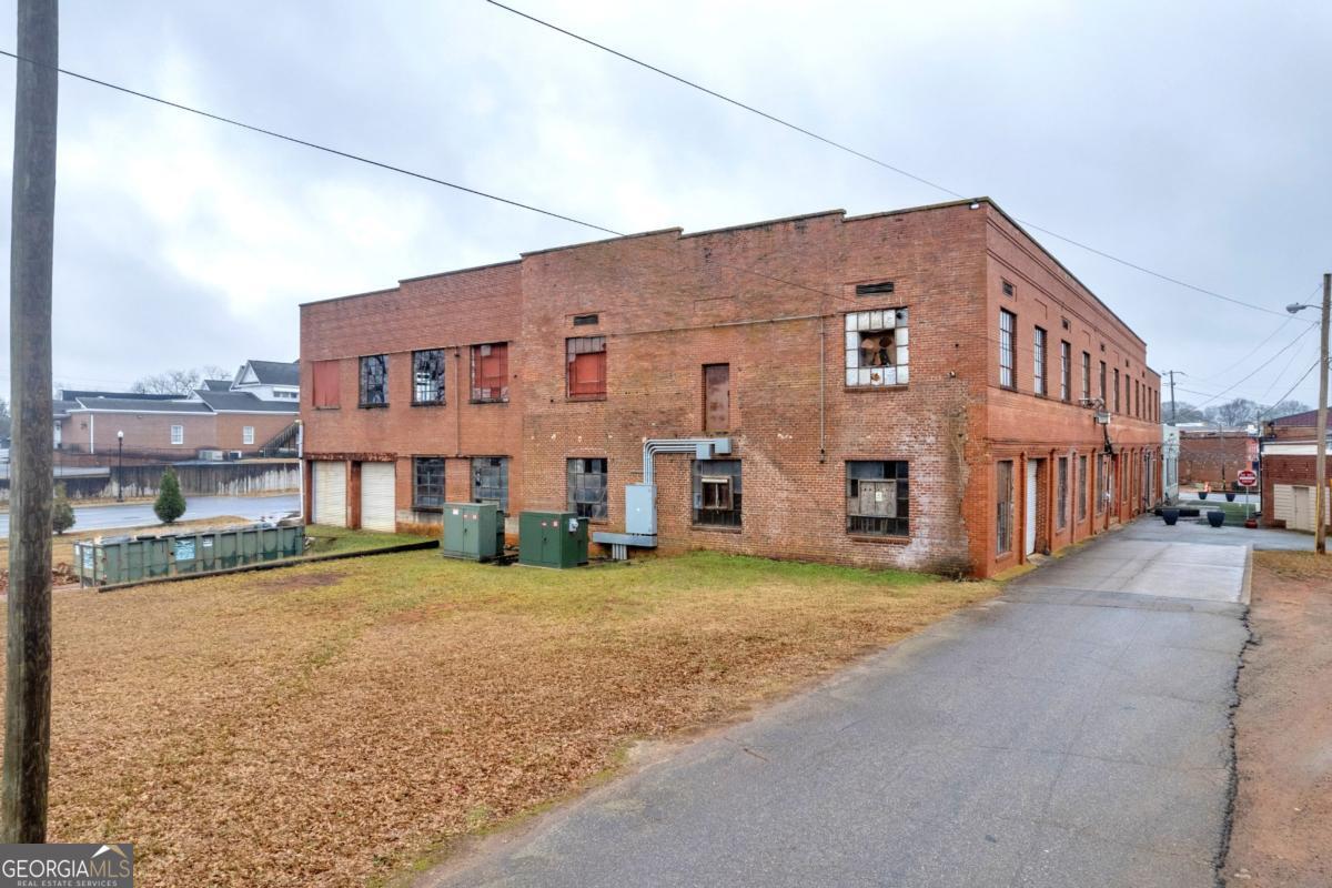 77 State Street Property Photo 3