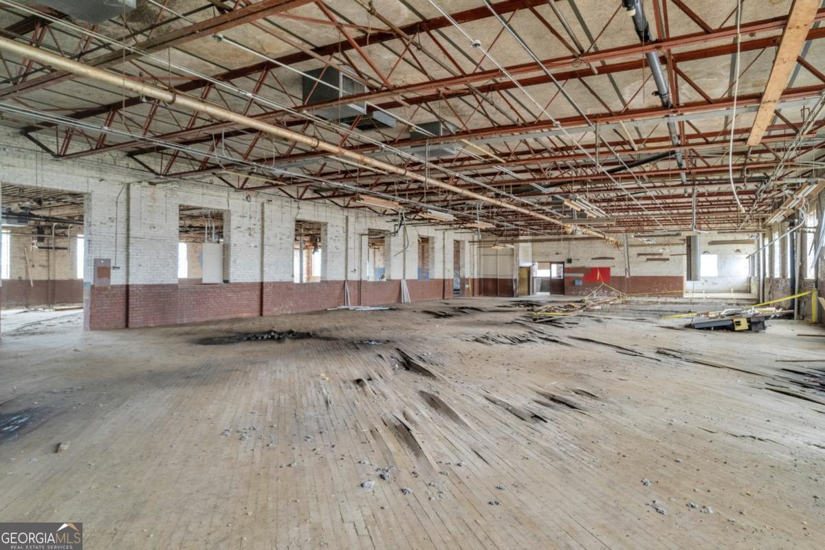 77 State Street Property Photo 20