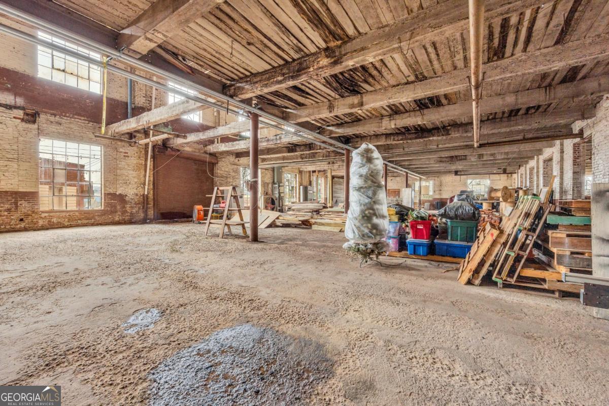 77 State Street Property Photo 32