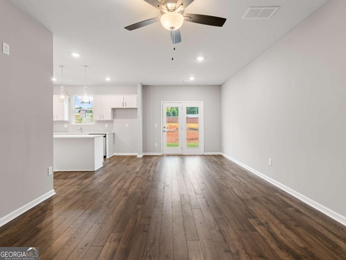 5591 Hislop Lane # 76 Property Photo 12