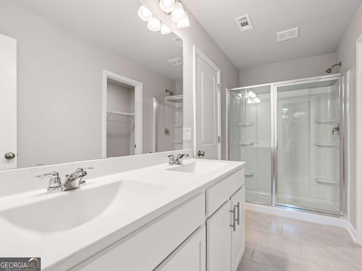 5591 Hislop Lane # 76 Property Photo 17