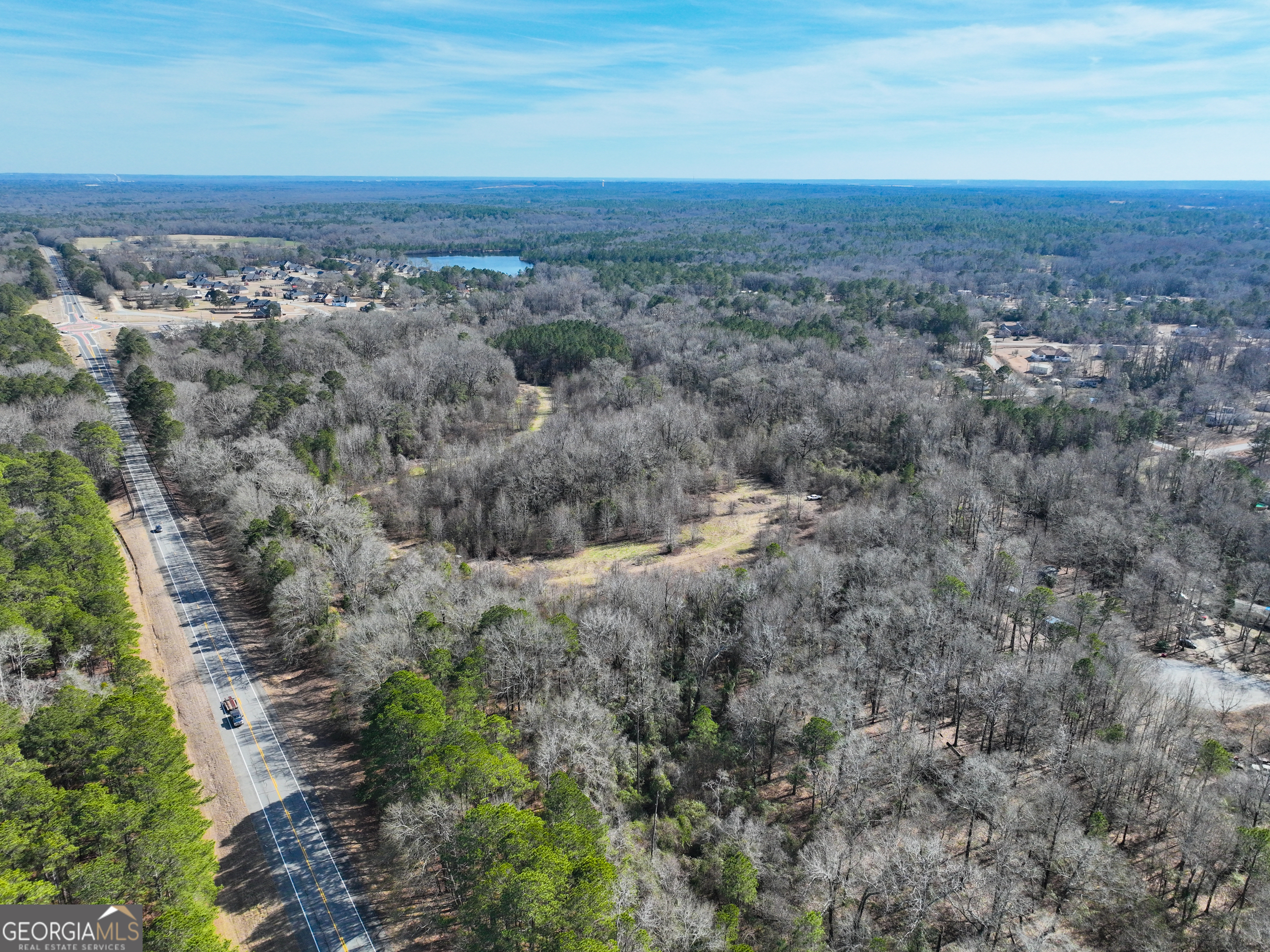7195 Knoxville Road Property Photo 1