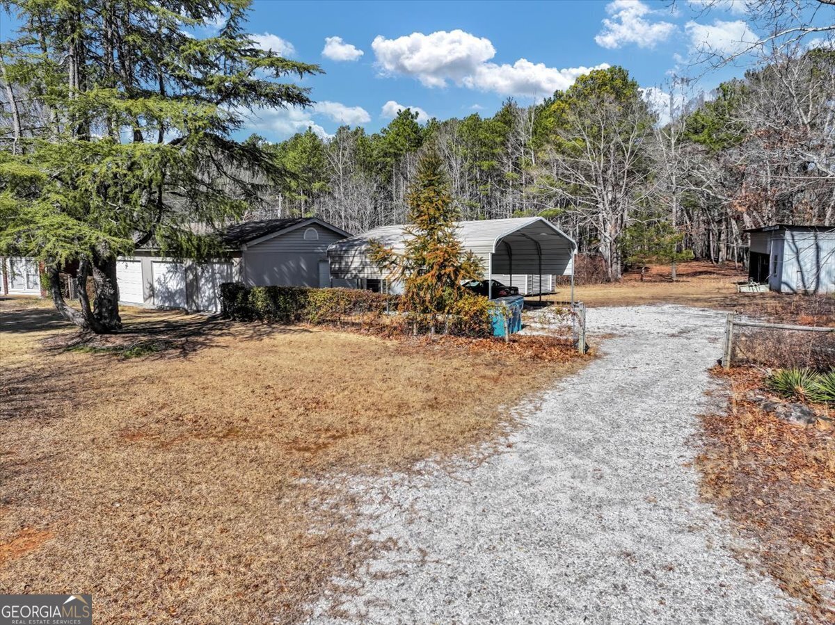 1891 Highway 81 Property Photo 3