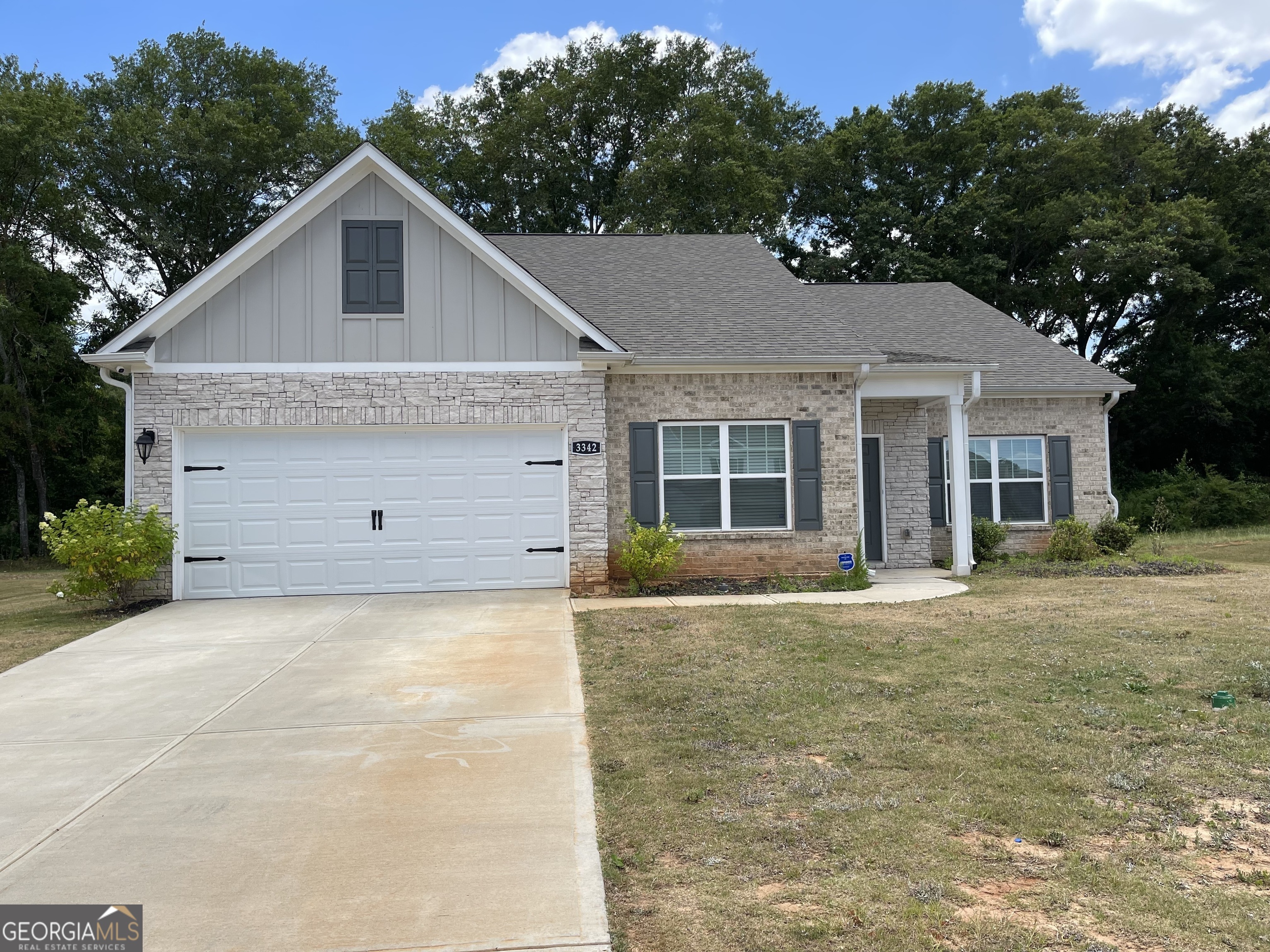 3342 Bridgewood Drive Property Photo 1