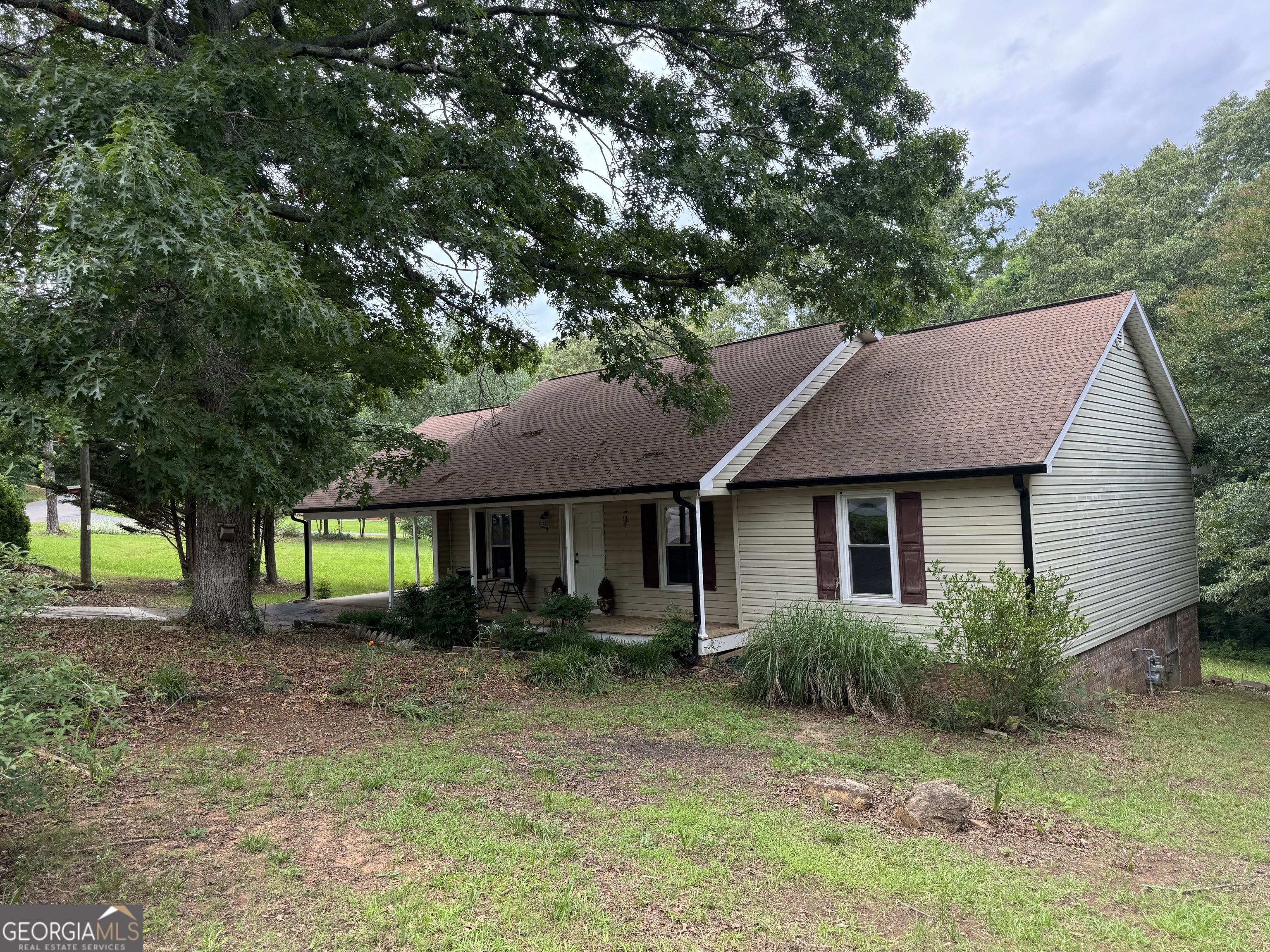 9 Woodberry Drive Property Photo 1