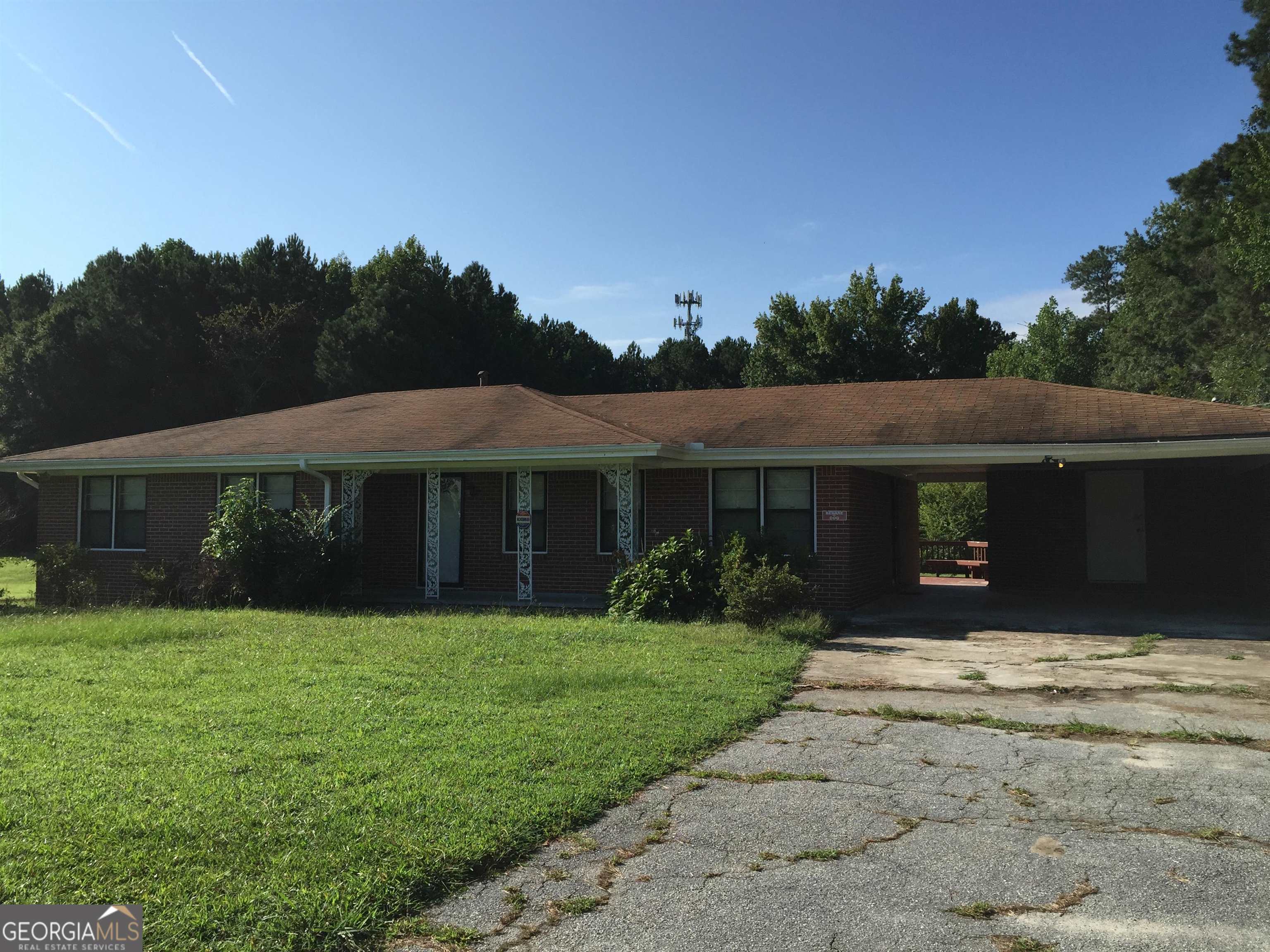 2500 Woodward Road Property Photo 1